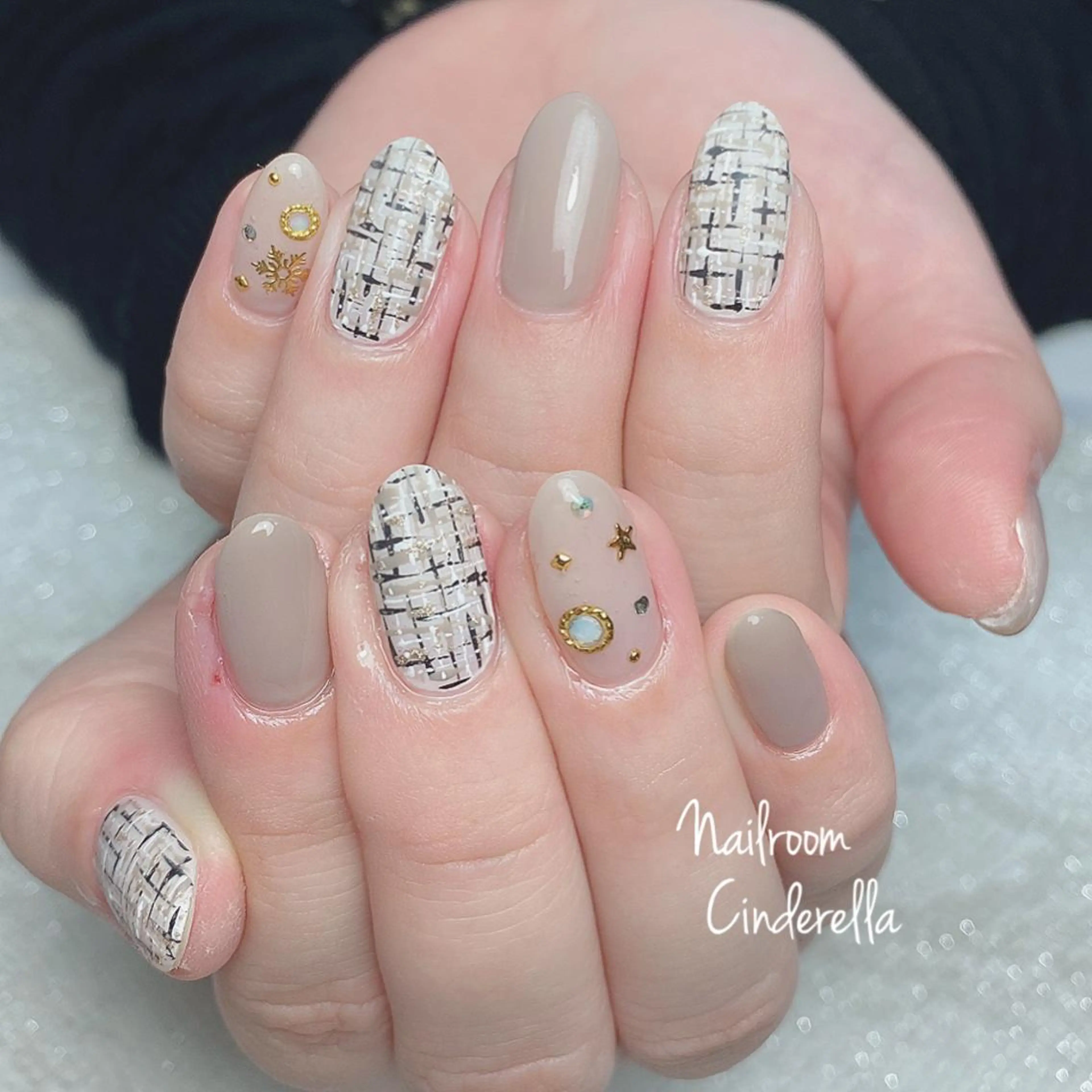 ネイル オフィスネイル ツイードネイル Nailroom. Cinderellaのネイルデザイン