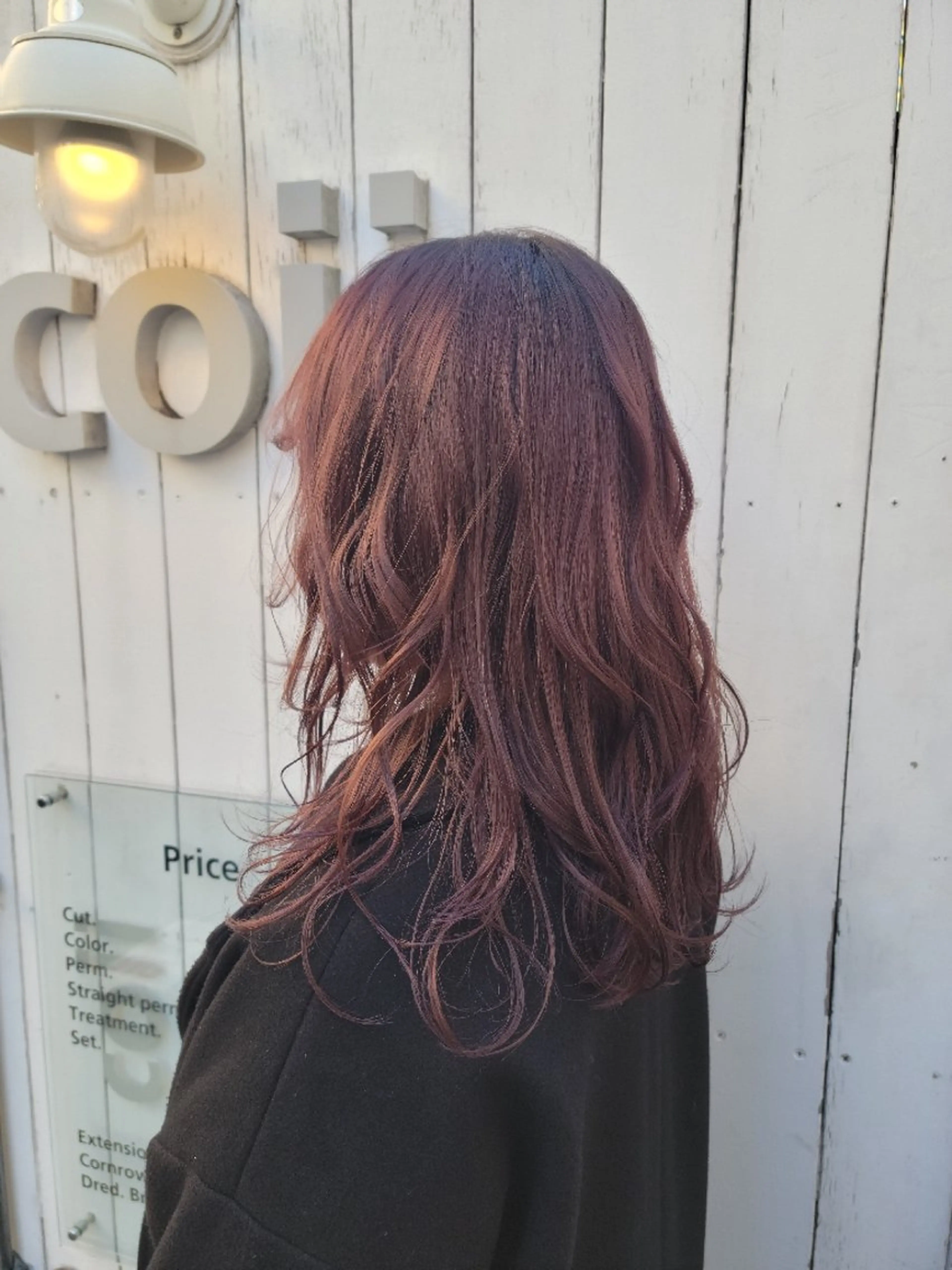 セミロング カラー ピンクカラー coii コイ【原宿/表参道】のヘアスタイル
