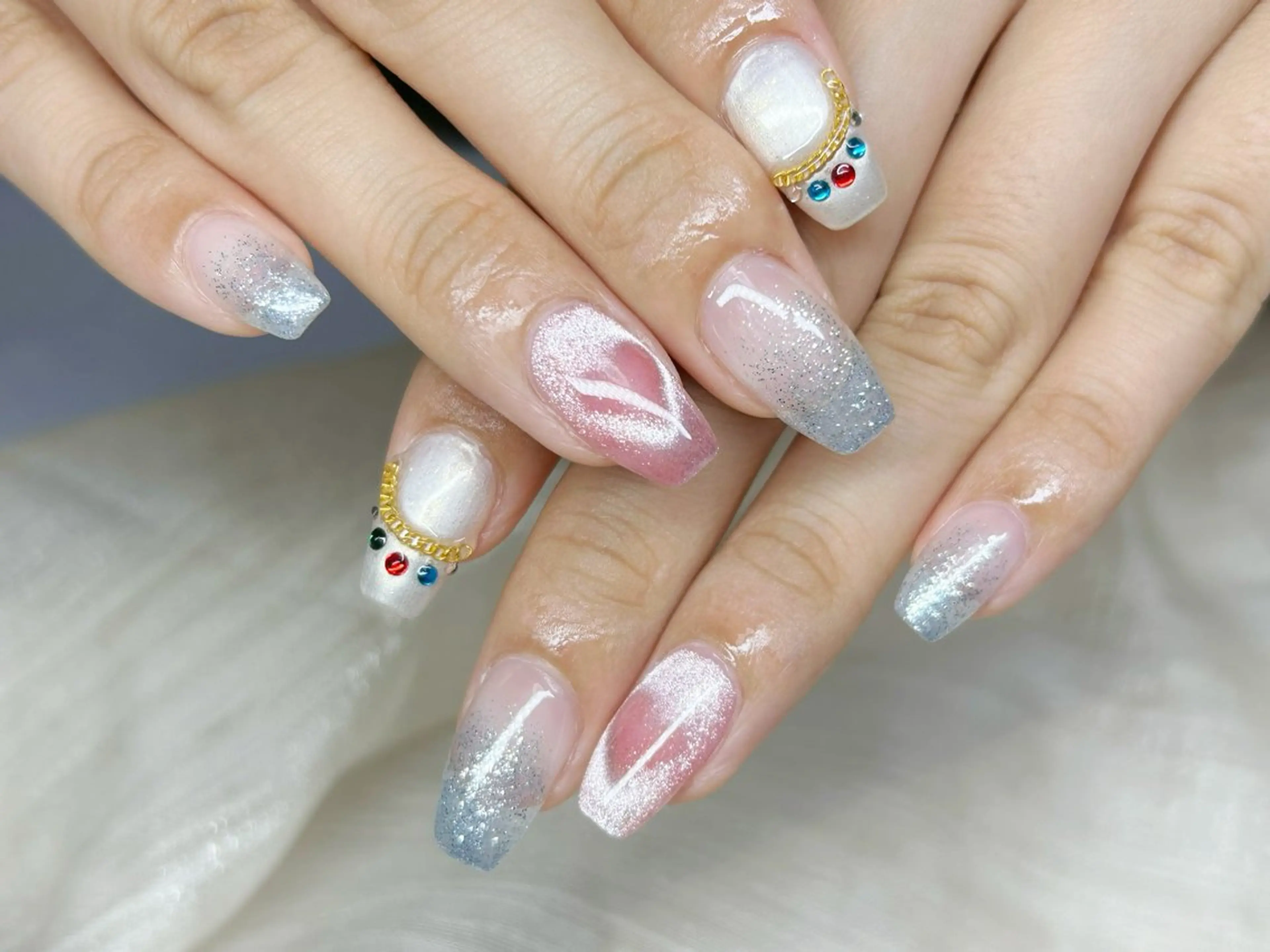 ネイル アートネイル チークネイル 成人式 入学式 長さ出し ハンドネイル Lino Nailのネイルデザイン