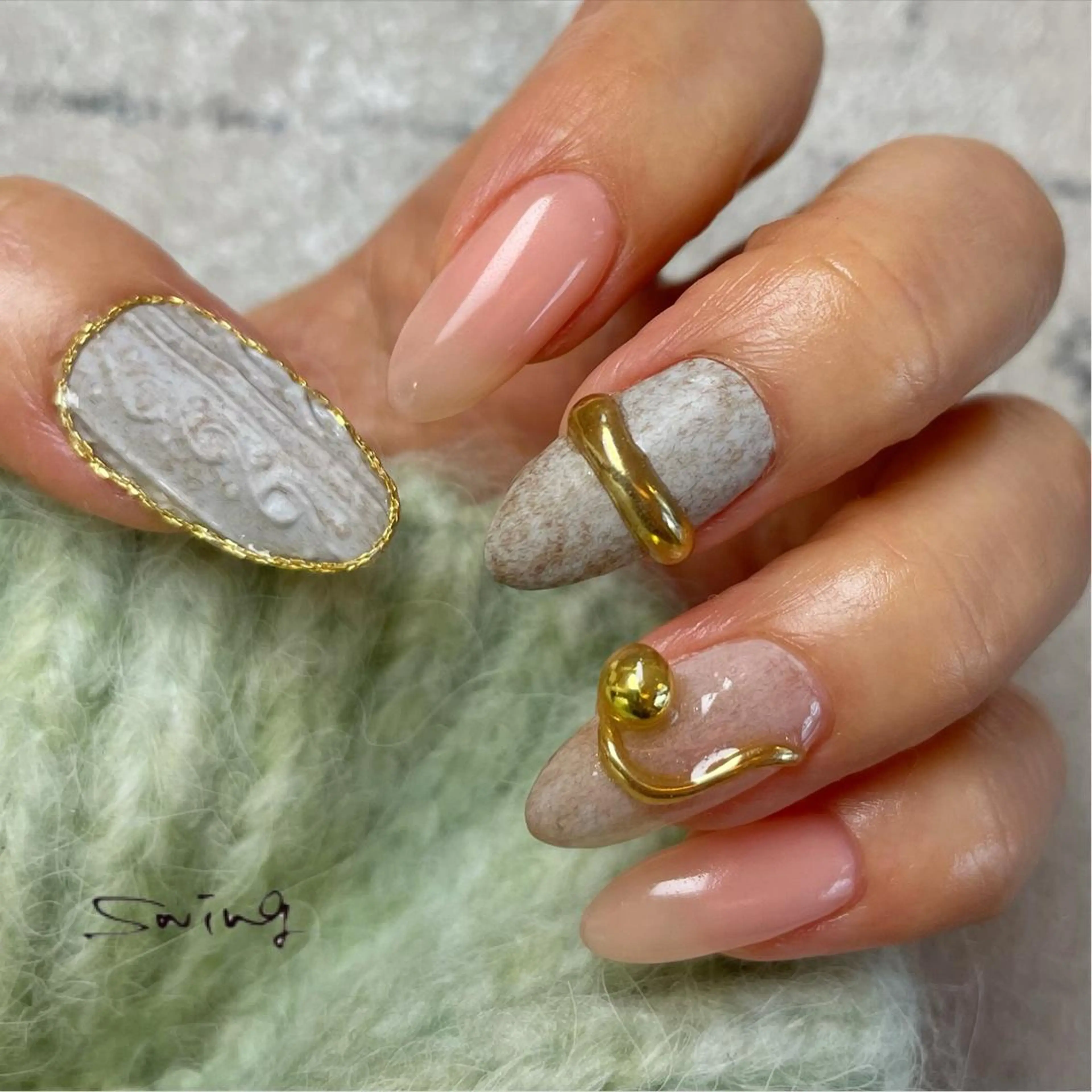 ショート ハンドネイル SWING Nail Salon所属・Yoshida Takakoのネイルデザイン