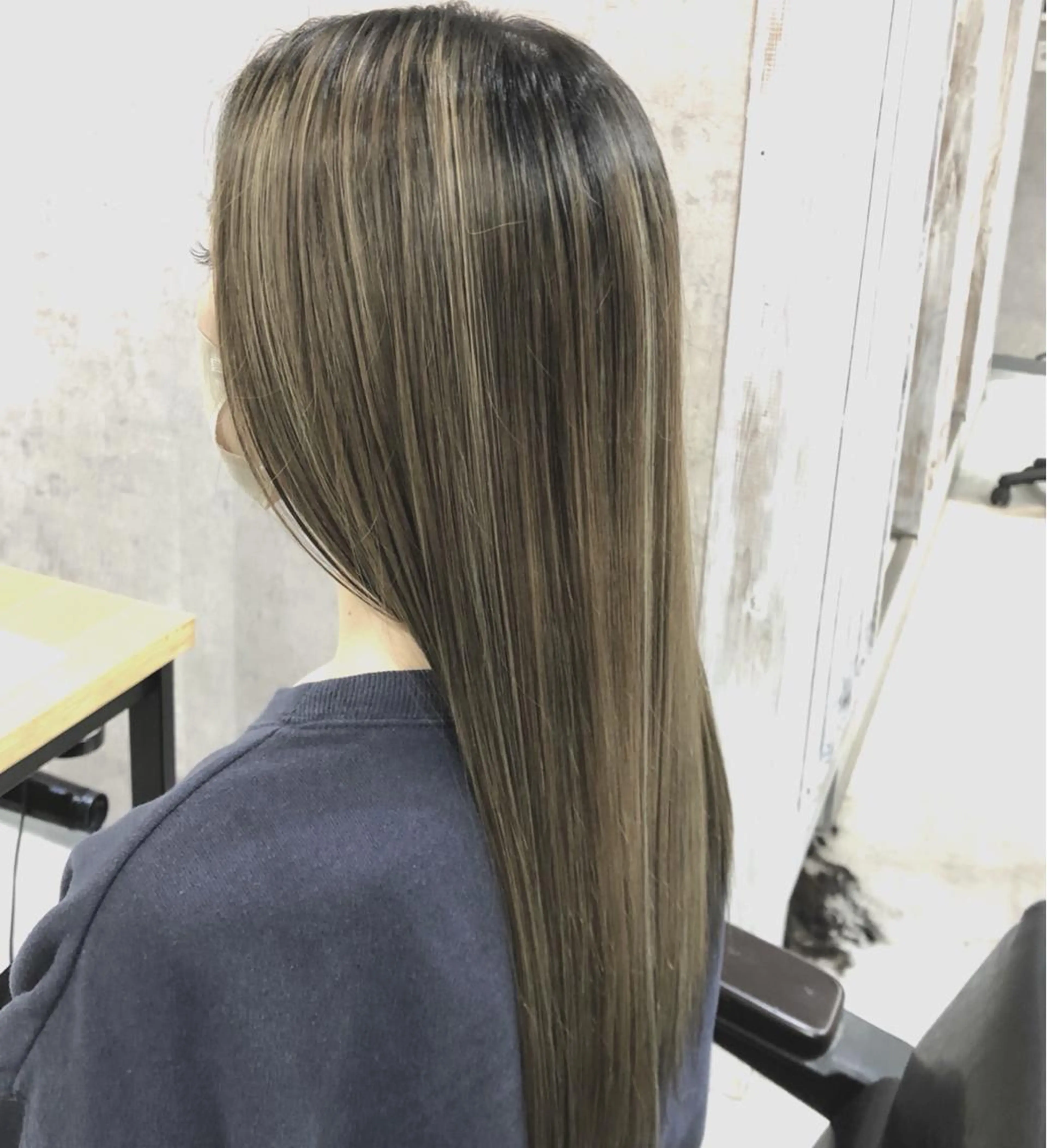 ロング カラー 透明感カラー ハイライトカラー ハイライト 矢島颯哉/ハイトーン ブリーチカラー💎のヘアスタイル
