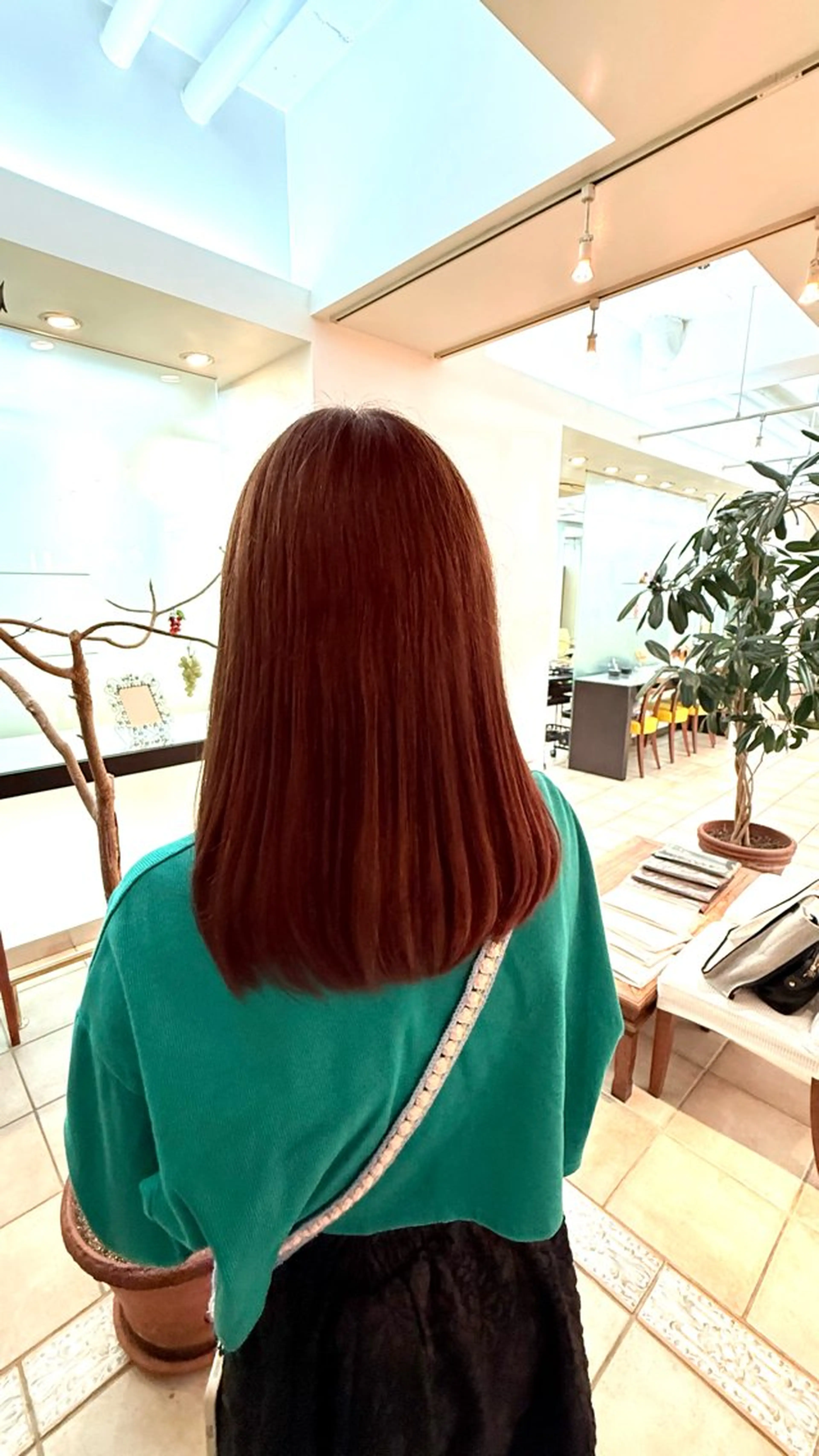 ミディアム ハコ（HACO)所属・豊嶋 暉直のヘアスタイル