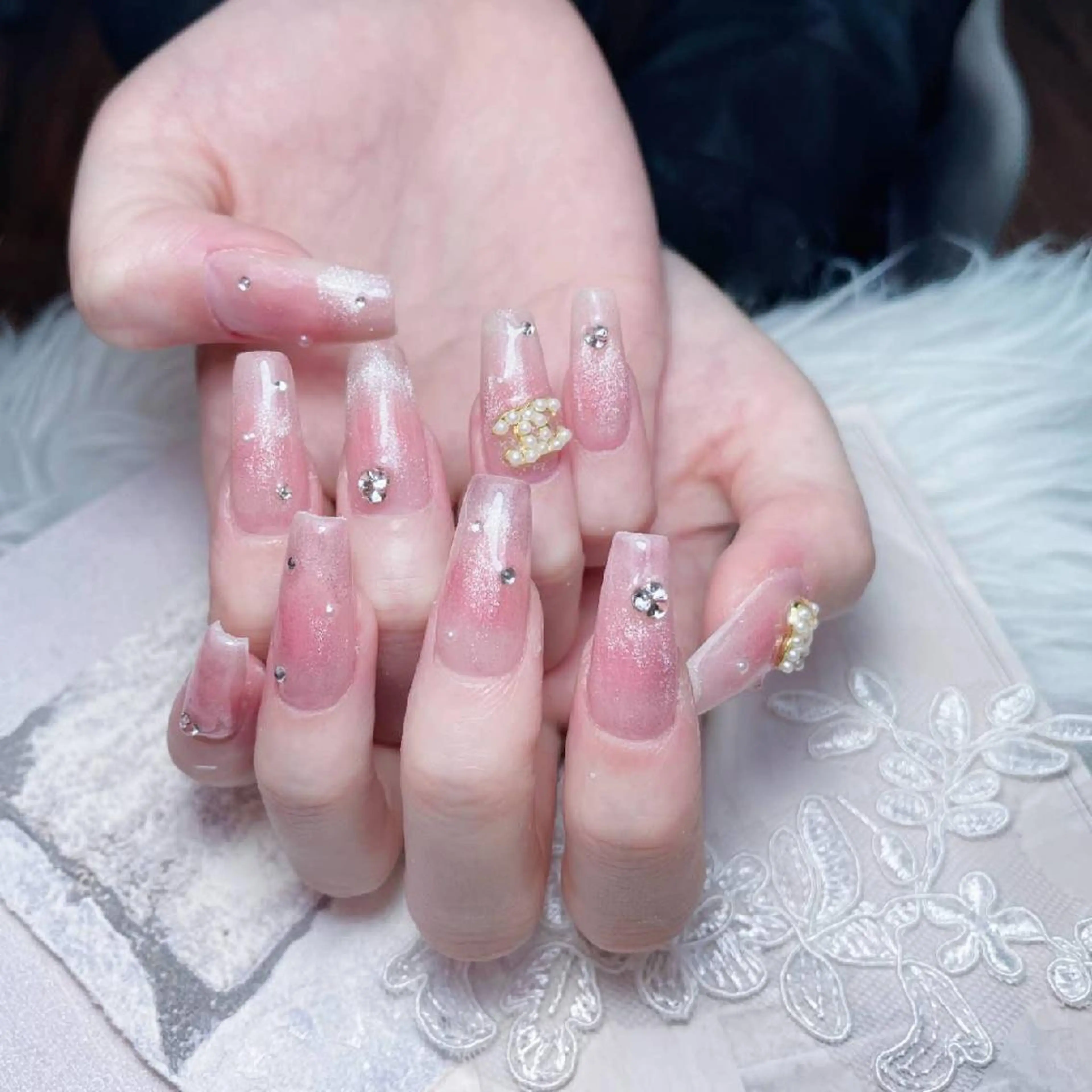 ネイル アートネイル ブルー ロングネイル ニュアンスネイル スカルプネイル MELODY BEAUTY SALON所属・Melody  スカルプ専門店のネイルデザイン