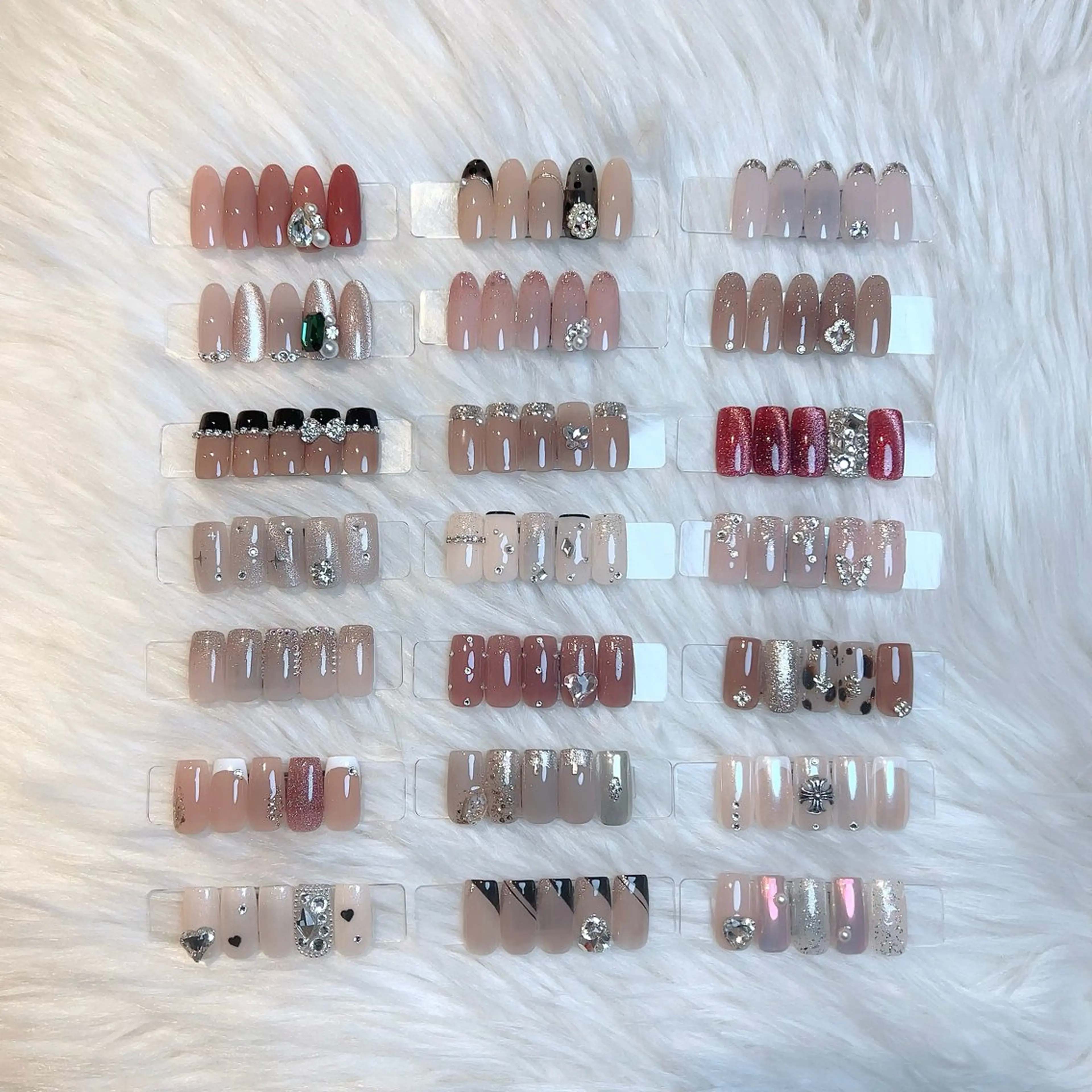 ネイル Lino+ ネイル&よもぎ蒸しのネイルデザイン