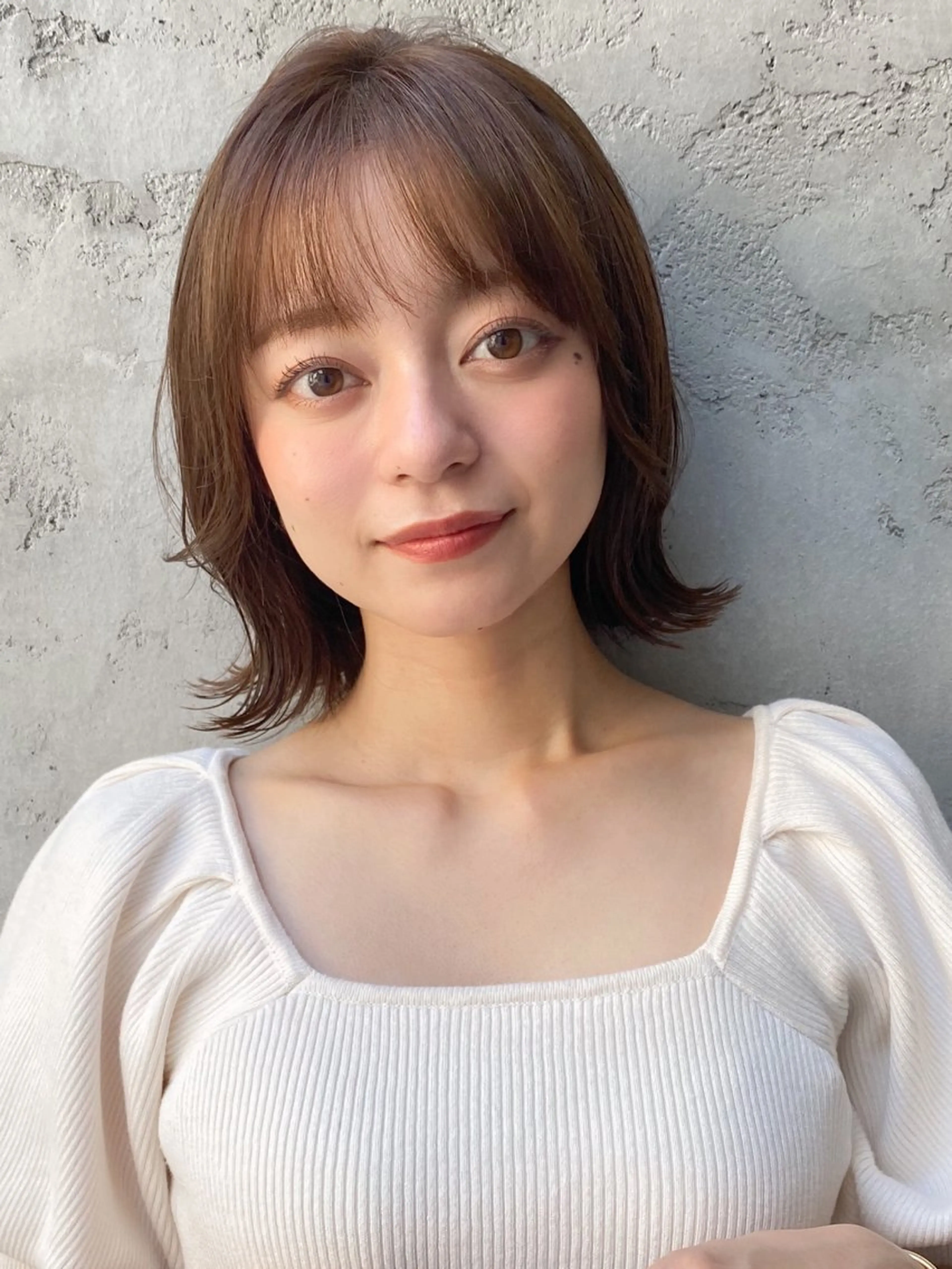 ミディアム カラー ボブ 外ハネヘア 佐藤 侑哉のヘアスタイル