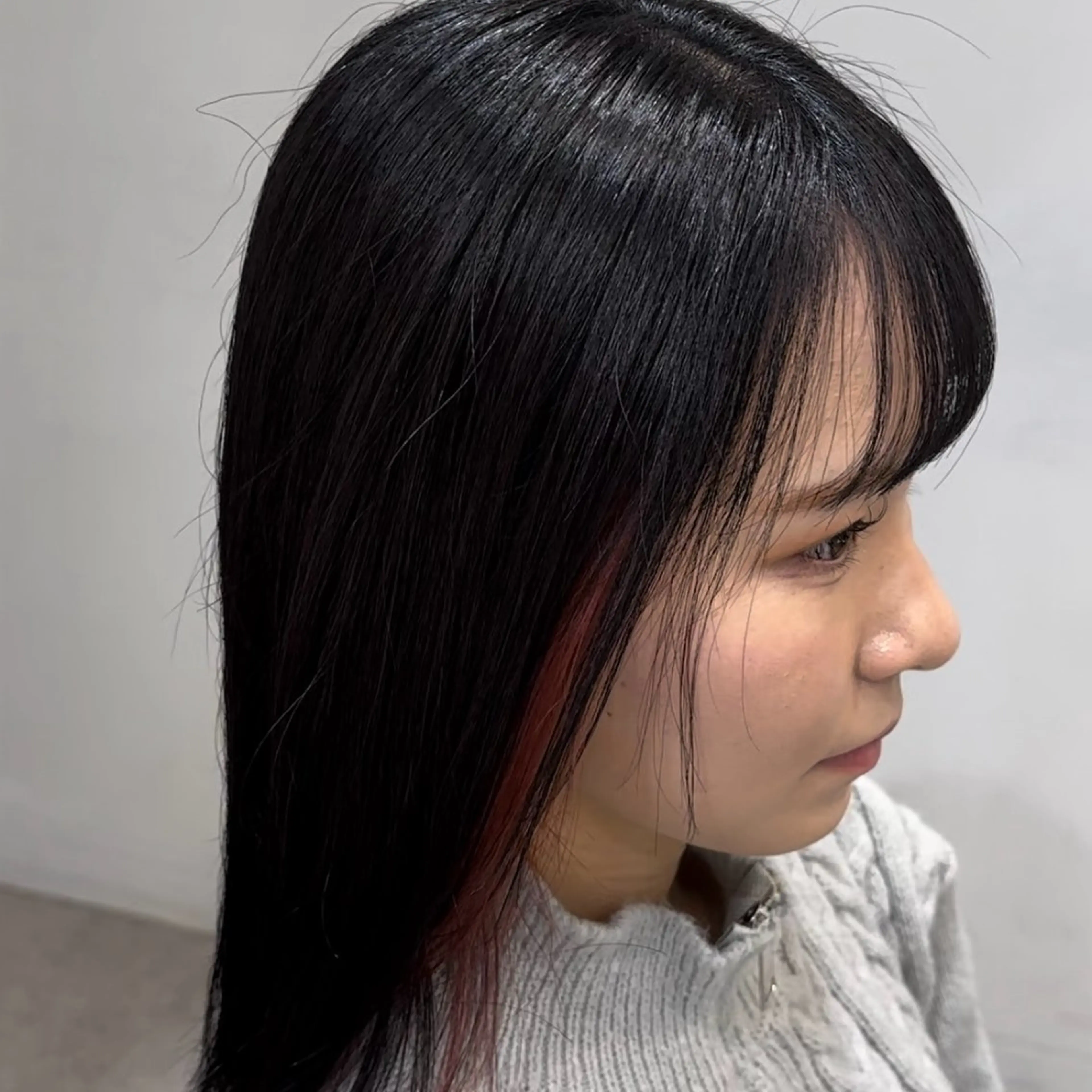 ミディアム カラー イヤリングカラー ヘアカラー 当日予約⭕️ fifth渋谷太田のヘアスタイル
