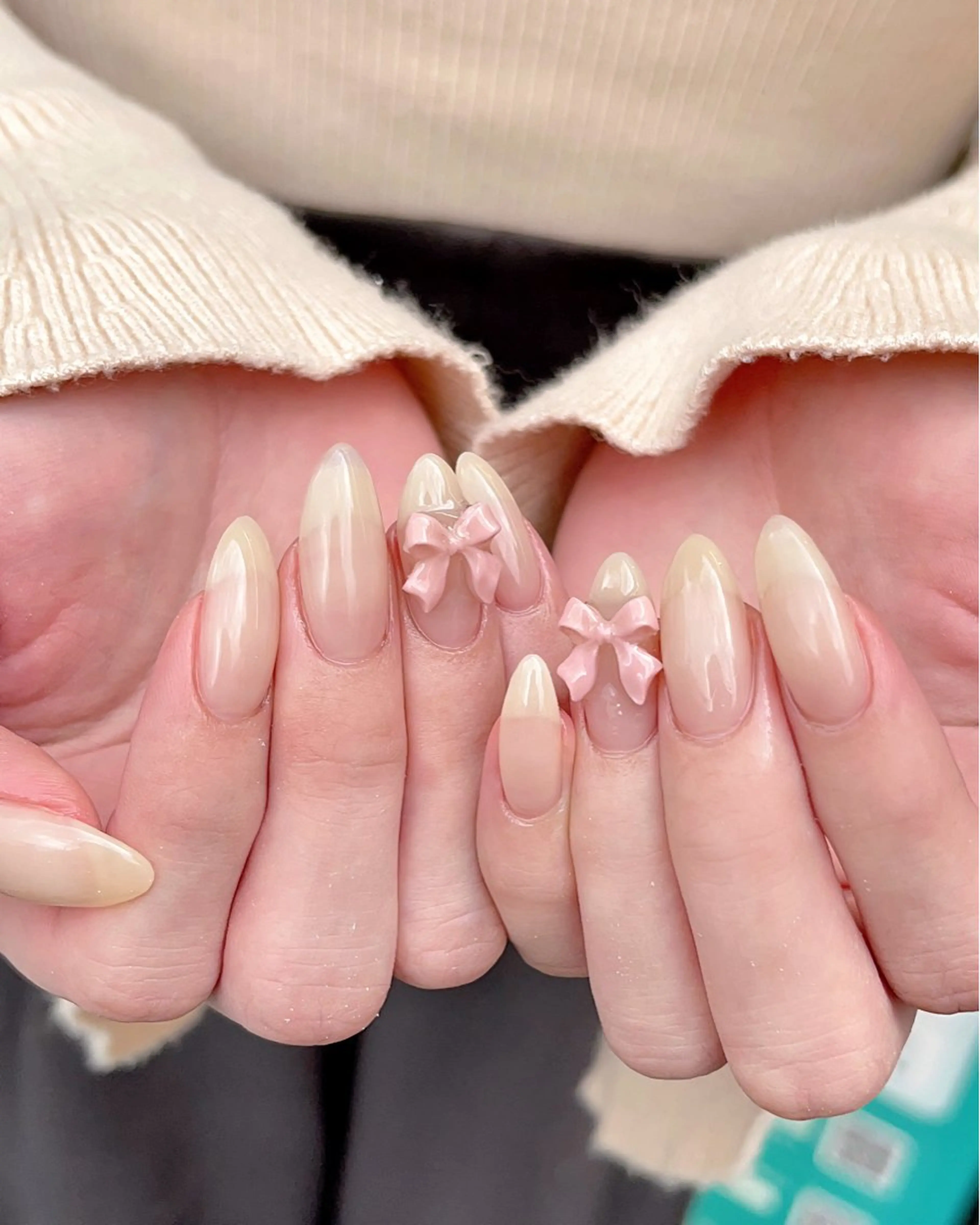 ネイル 氷ネイル・うるうるネイル オフィスネイル ワンカラーネイル ハンドネイル ハンドケア 🫧OPELIA NAIL渋谷🫧のネイルデザイン