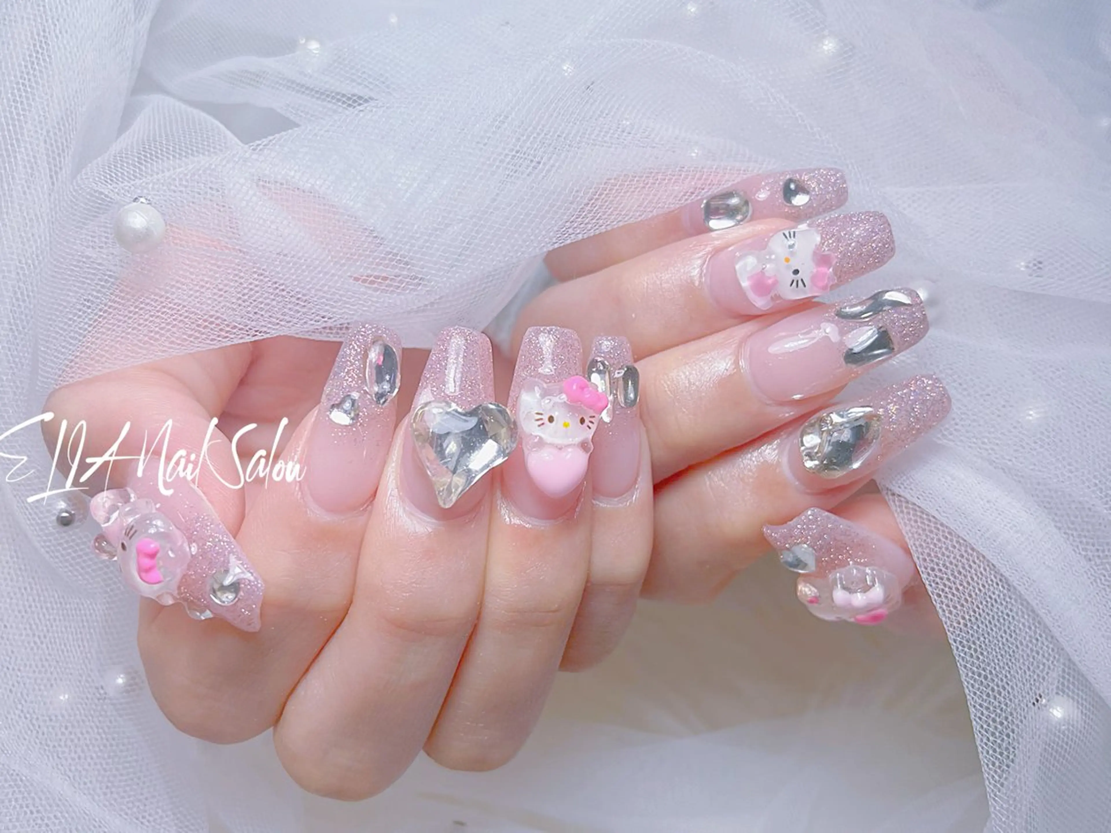 ミディアム ハンドネイル ハンドケア ELIA【エリア】 nailsalonのネイルデザイン