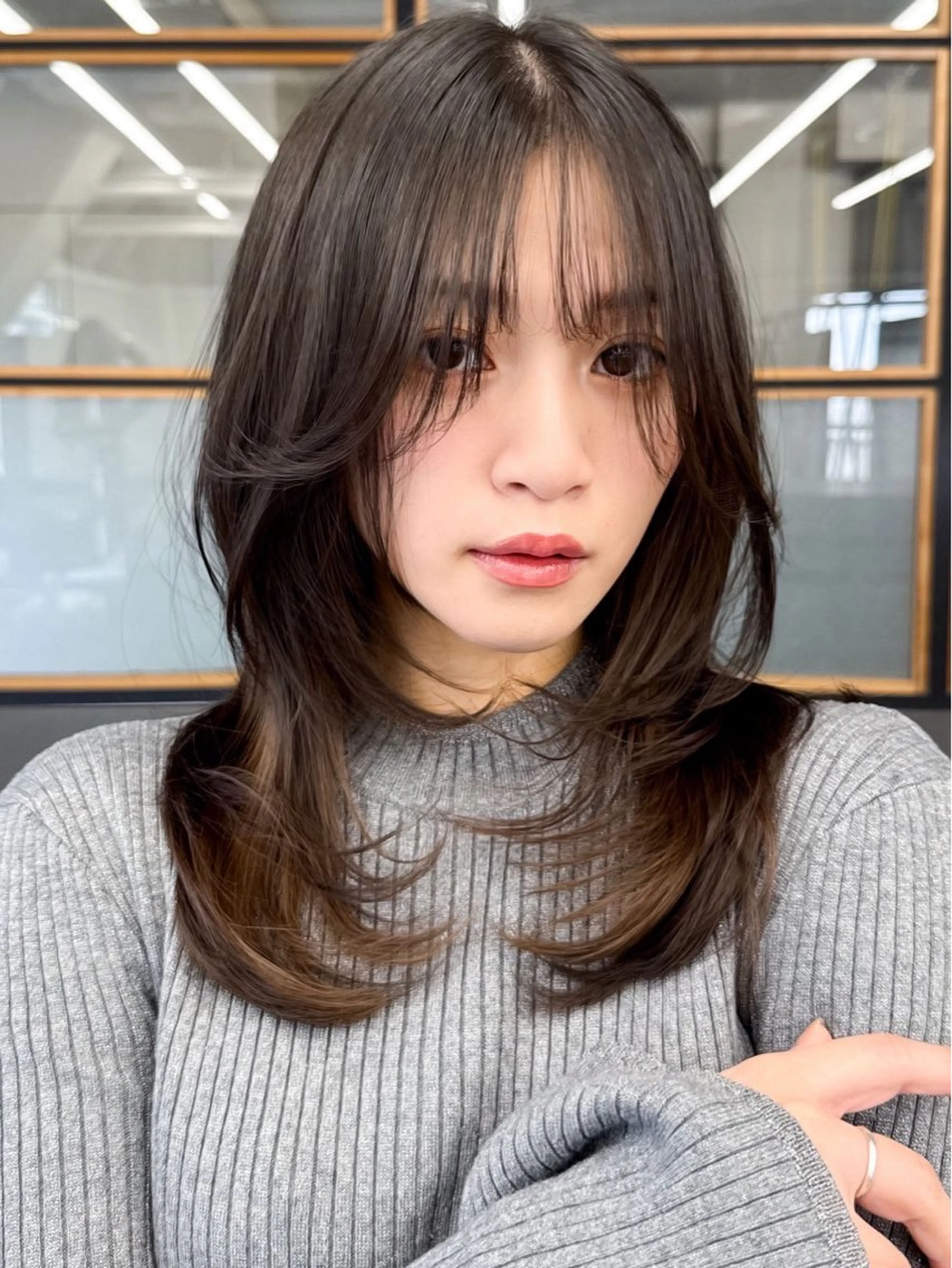 ミディアム カット トリートメント 艶カラー/レイヤー カット✂️近澤瑠以のヘアスタイル