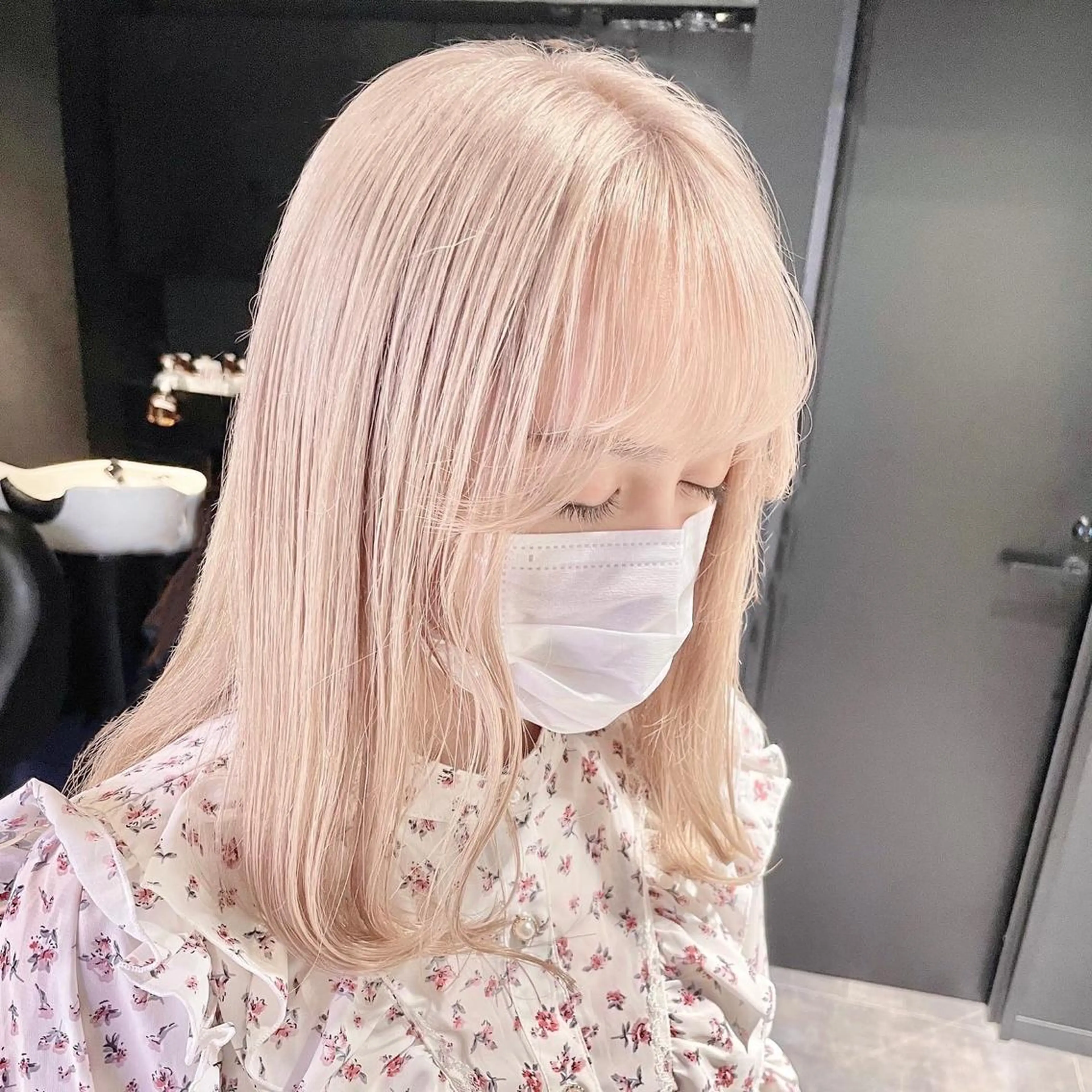 セミロング カラー ハイトーンカラー ヘアカラー トリートメント MiL所属・✨ハイトーン✨ 濱田知孝のヘアスタイル