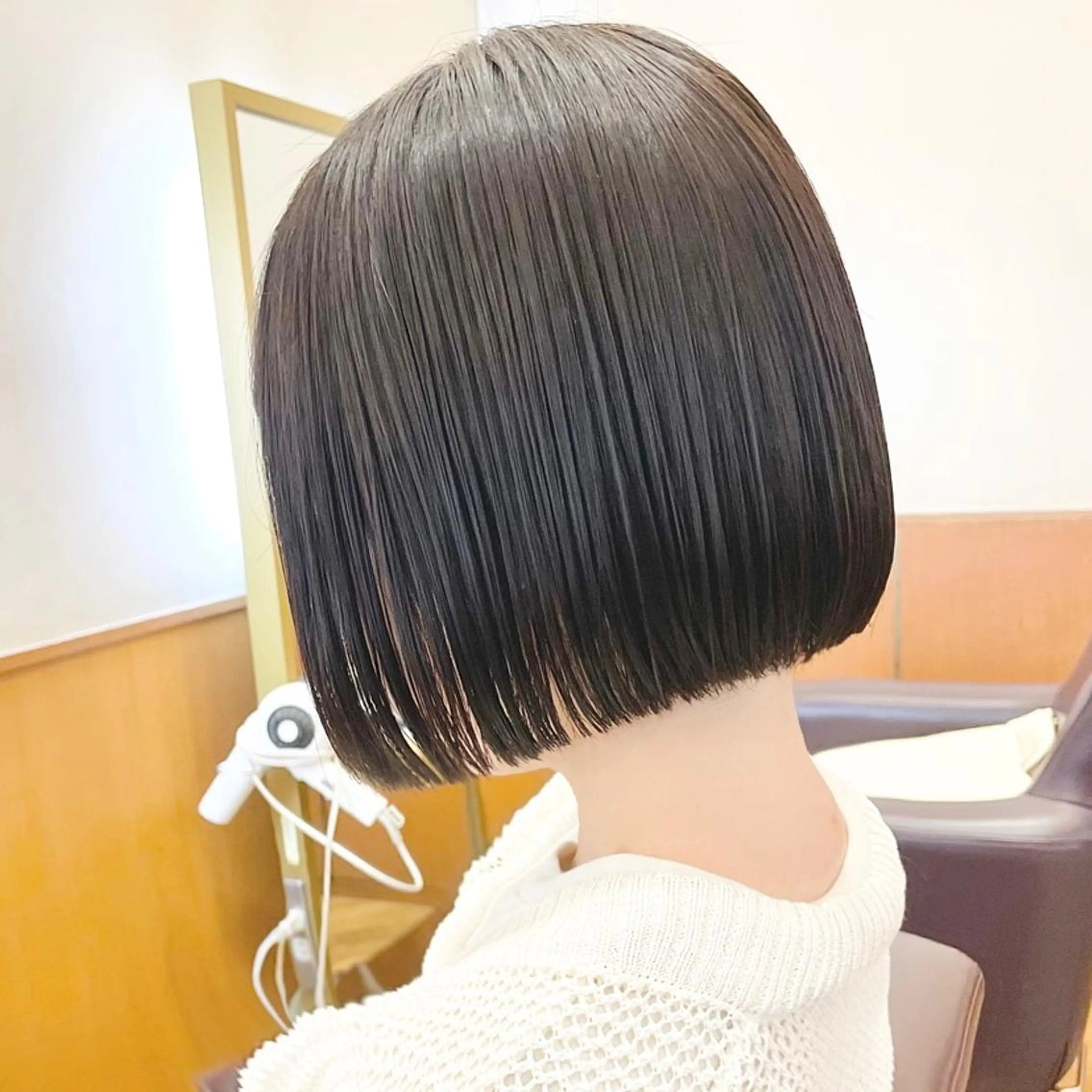 ミディアム カラー ヘアアレンジ キッズ 切りっぱなしボブ アッシュ ボブ 髪質改善 タンバルモリ カット ヘアカラー トリートメント さわ きょうすけ/ ボブ髪質改善ショートのヘアスタイル