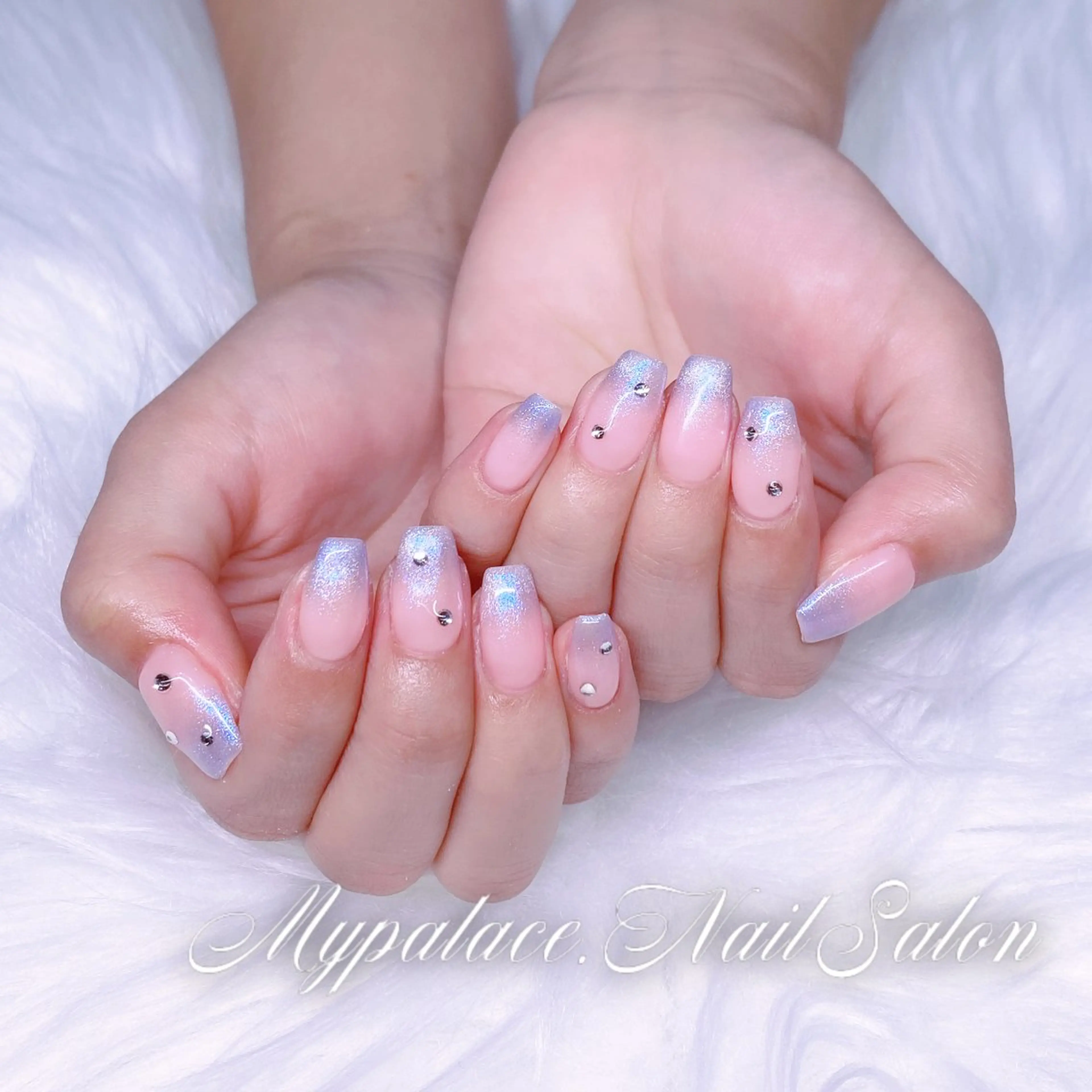 ネイル グラデーション マグネットネイル ハンドネイル Yuis Nailスカルプ専門のネイルデザイン