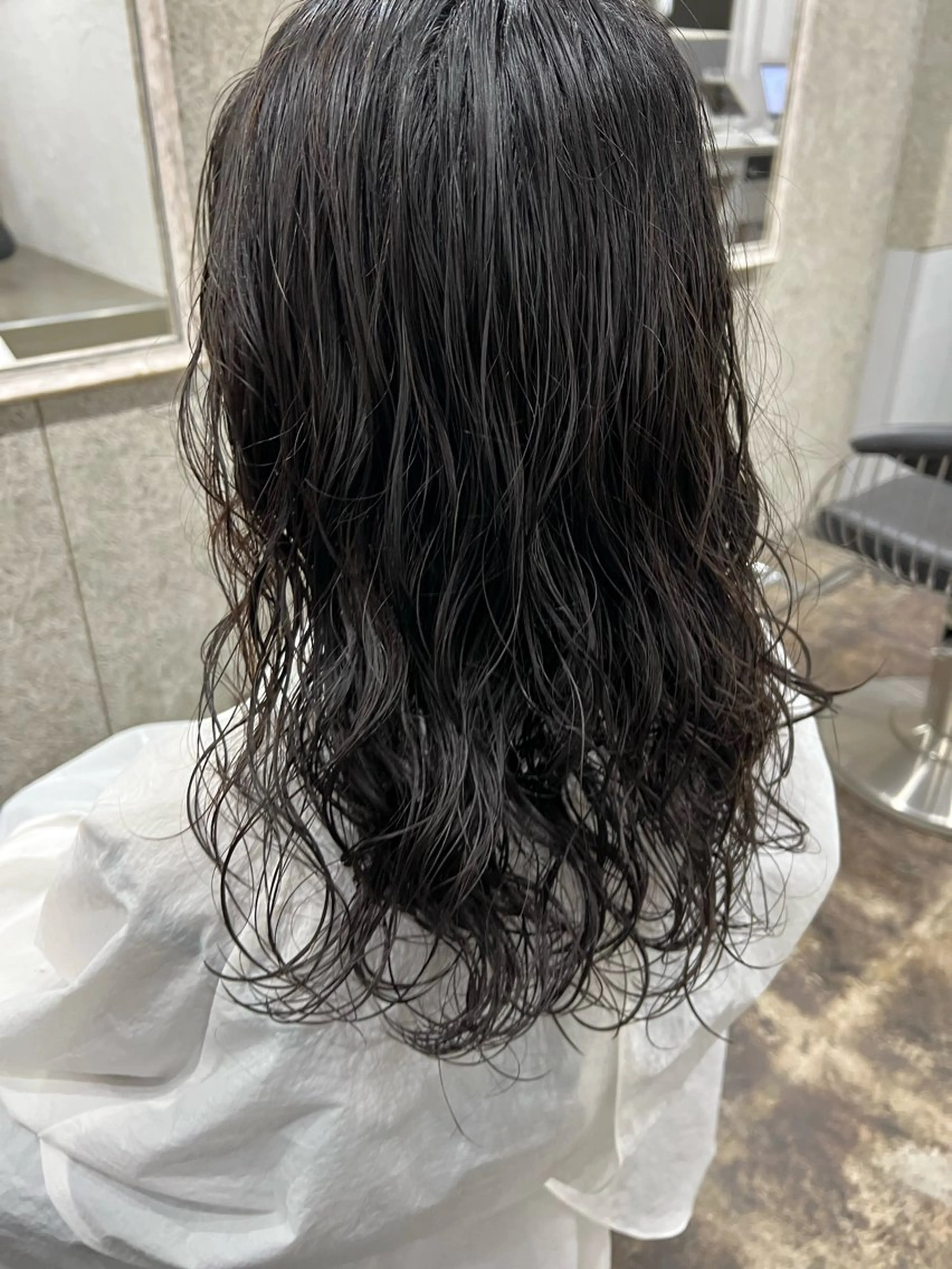 ロング パーマ カット パーマ nishibu ayukaのヘアスタイル