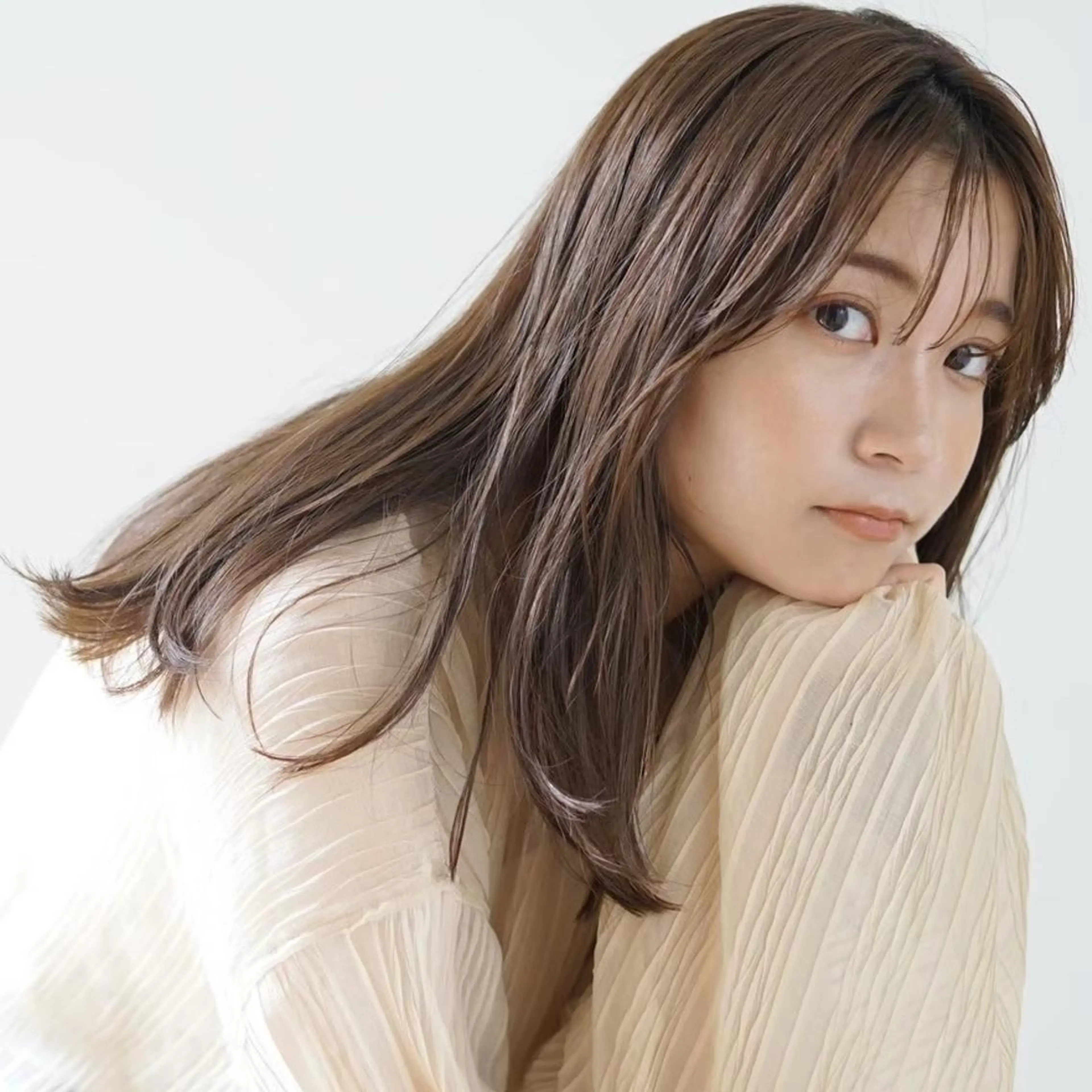 セミロング カラー ヘアアレンジ ブリーチ トリートメント ヘアカラー トリートメント 🌱カラー&トリート メント🌱SOUTAのヘアスタイル