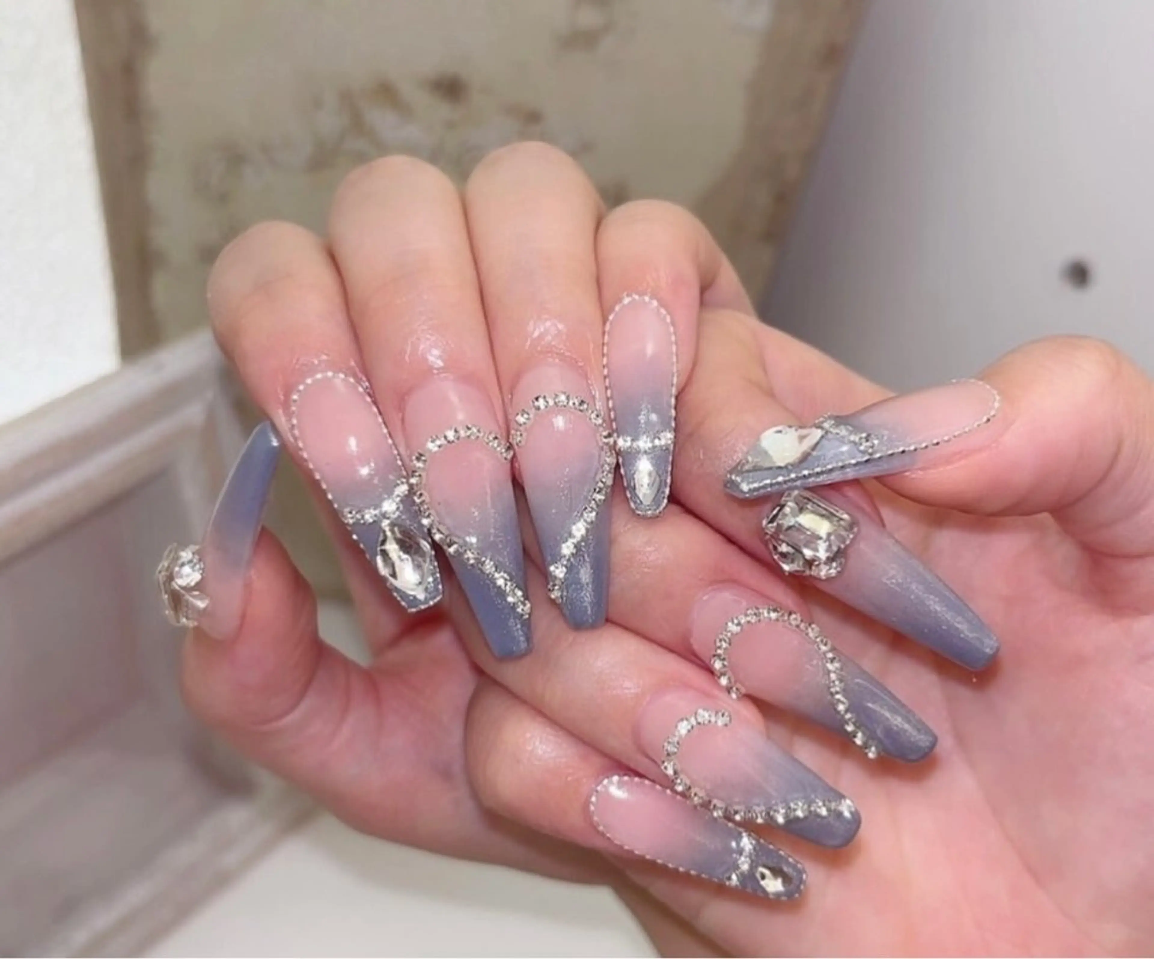 ネイル オーロラネイル チークネイル 長さ出し フットネイル フレンチネイル ハンドネイル ハンドケア yl nail salonのネイルデザイン