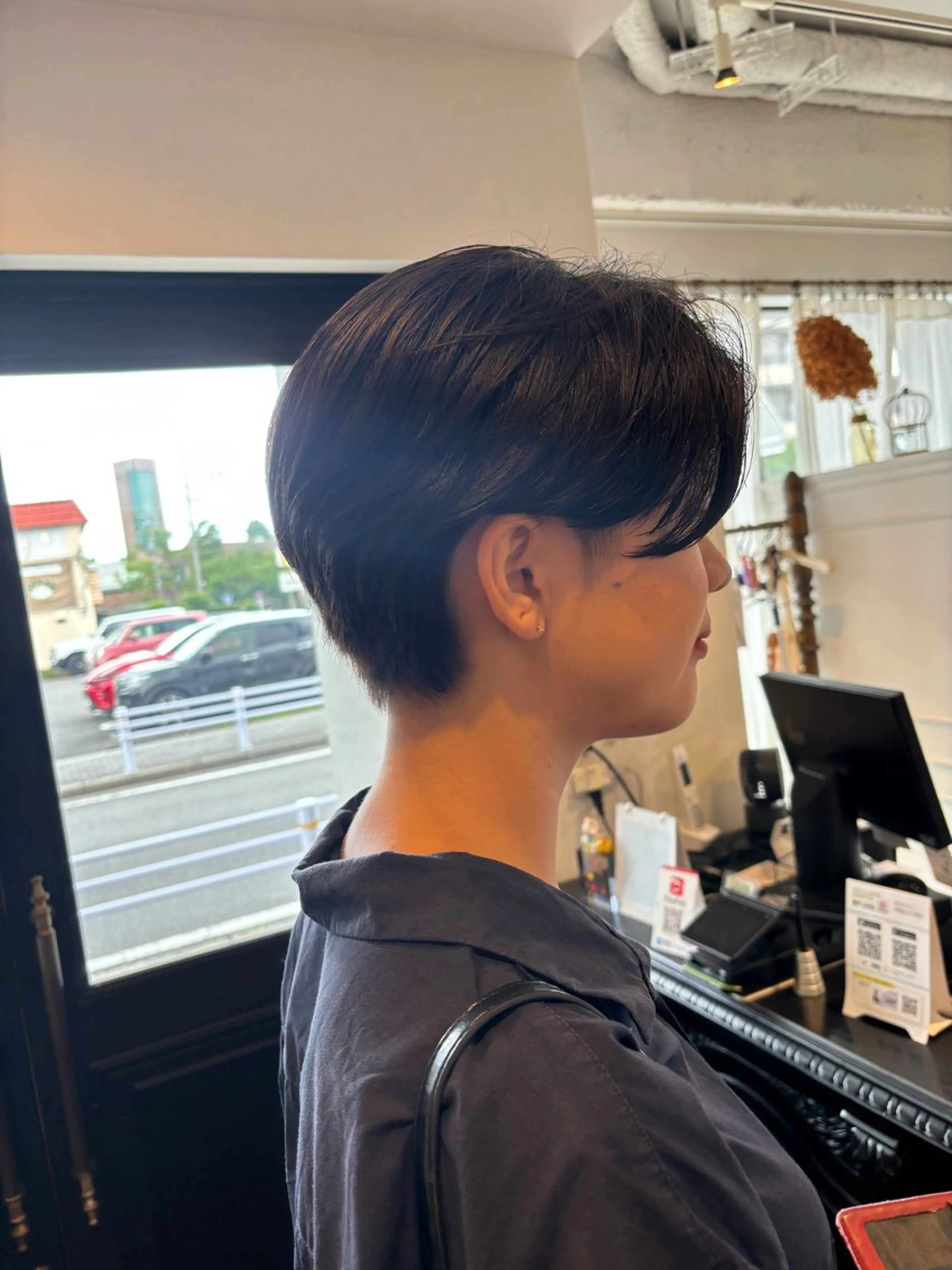 ショート ハンサムショート ショートヘア カット トリコヘアサロン 新井千智のヘアスタイル
