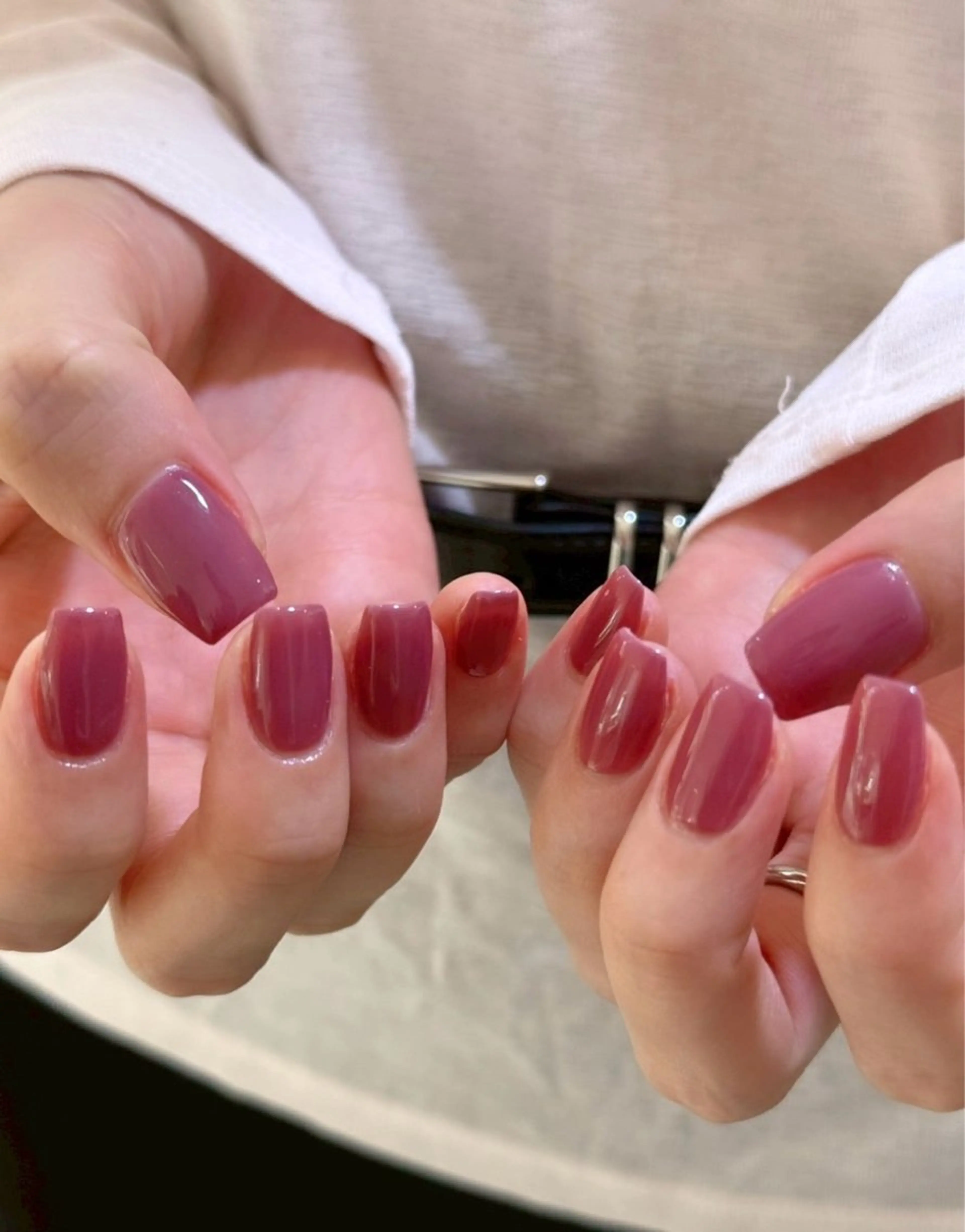 【同時施術】⪩⪨ハンドネイル＆フットネイル⪩⪨オフあり・うる艶ワンカラー（パラジェル対応+￥1100）🖐🏻🦶🏻の写真