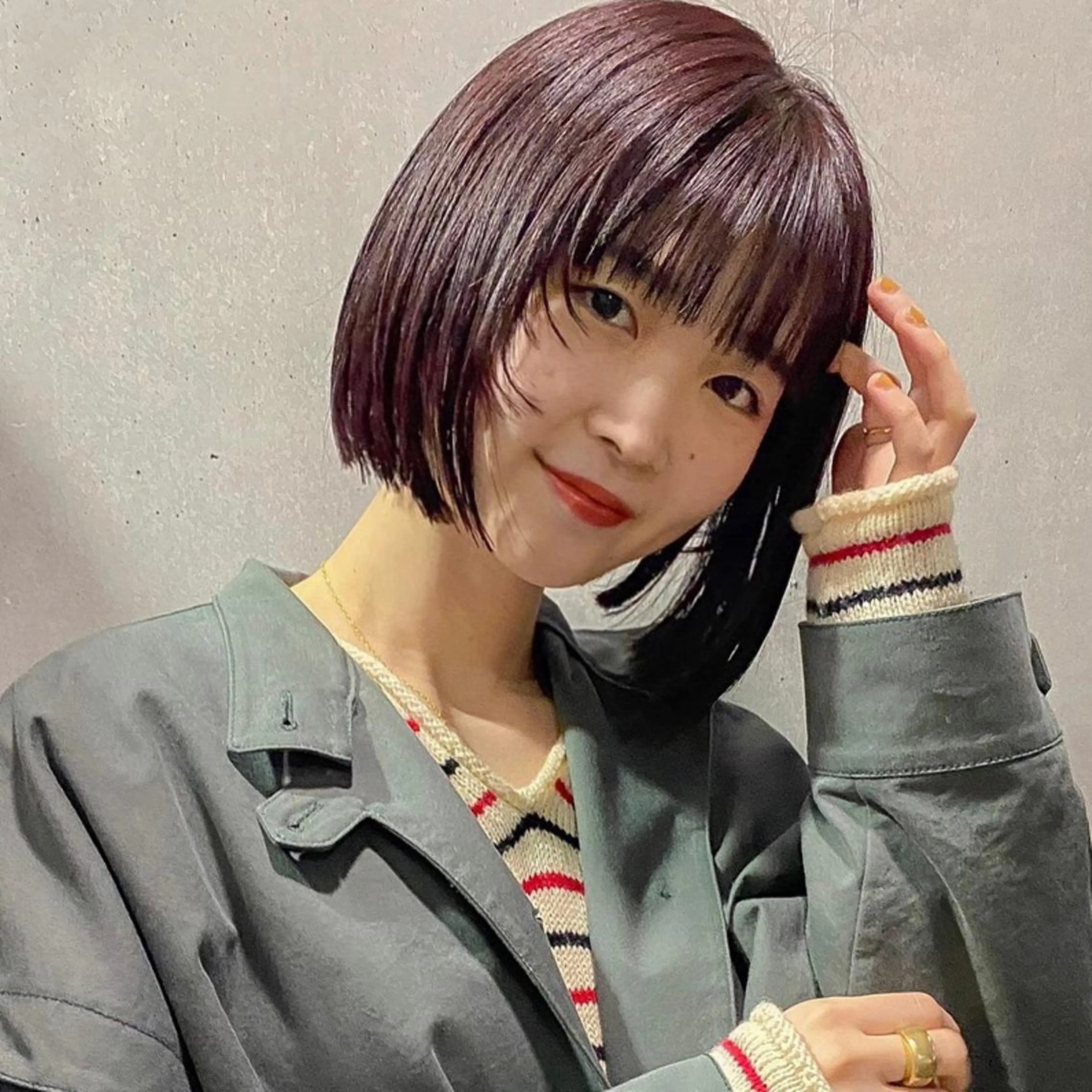 ミディアム カラー ボブ irwi/イルウィ所属・miku🎀門前仲町 ブリーチ・レイヤーのヘアスタイル