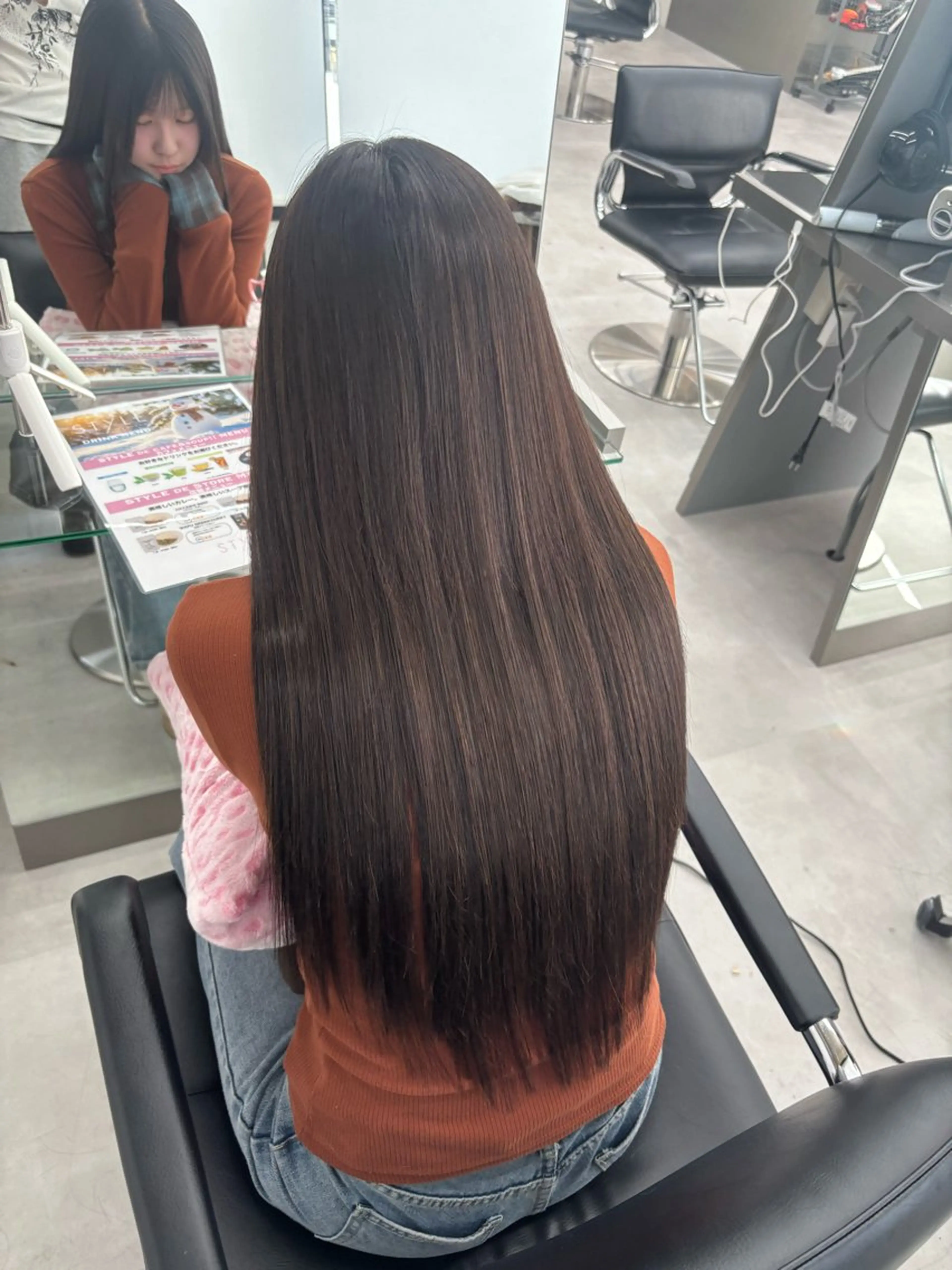 ロング カラー ヘアアレンジ メンズ シールエクステ ボブ エクステ ロング カット ヘアカラー トリートメント エクステ ヘッドスパ ヘアセット シールエクステ🎀 羽エクステ🌙しぇるのヘアスタイル