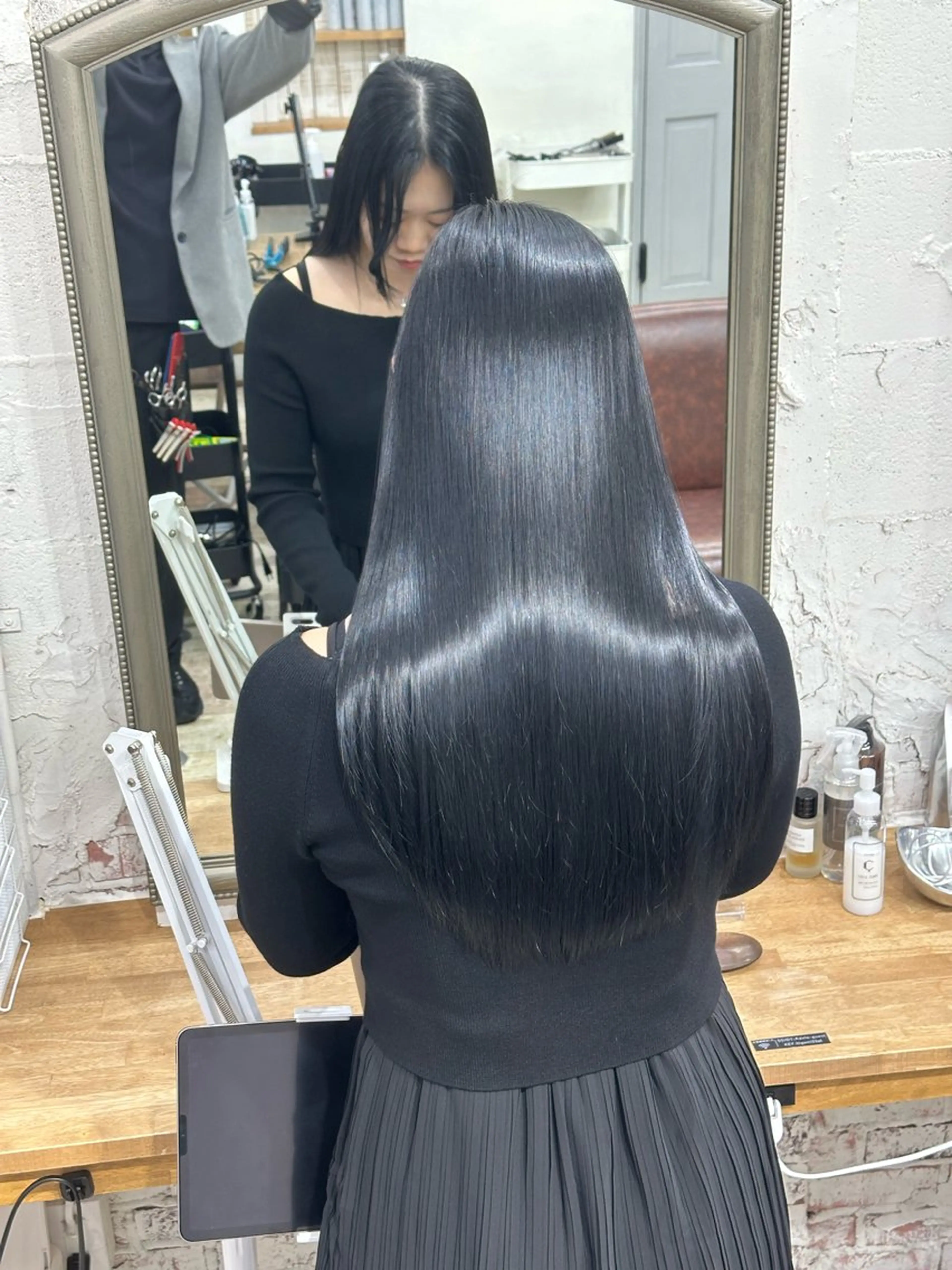 ロング カラー レイヤーカット 髪質改善専門店 Adele 青山所属・大人レイヤーカット 青山/ヒロキのヘアスタイル