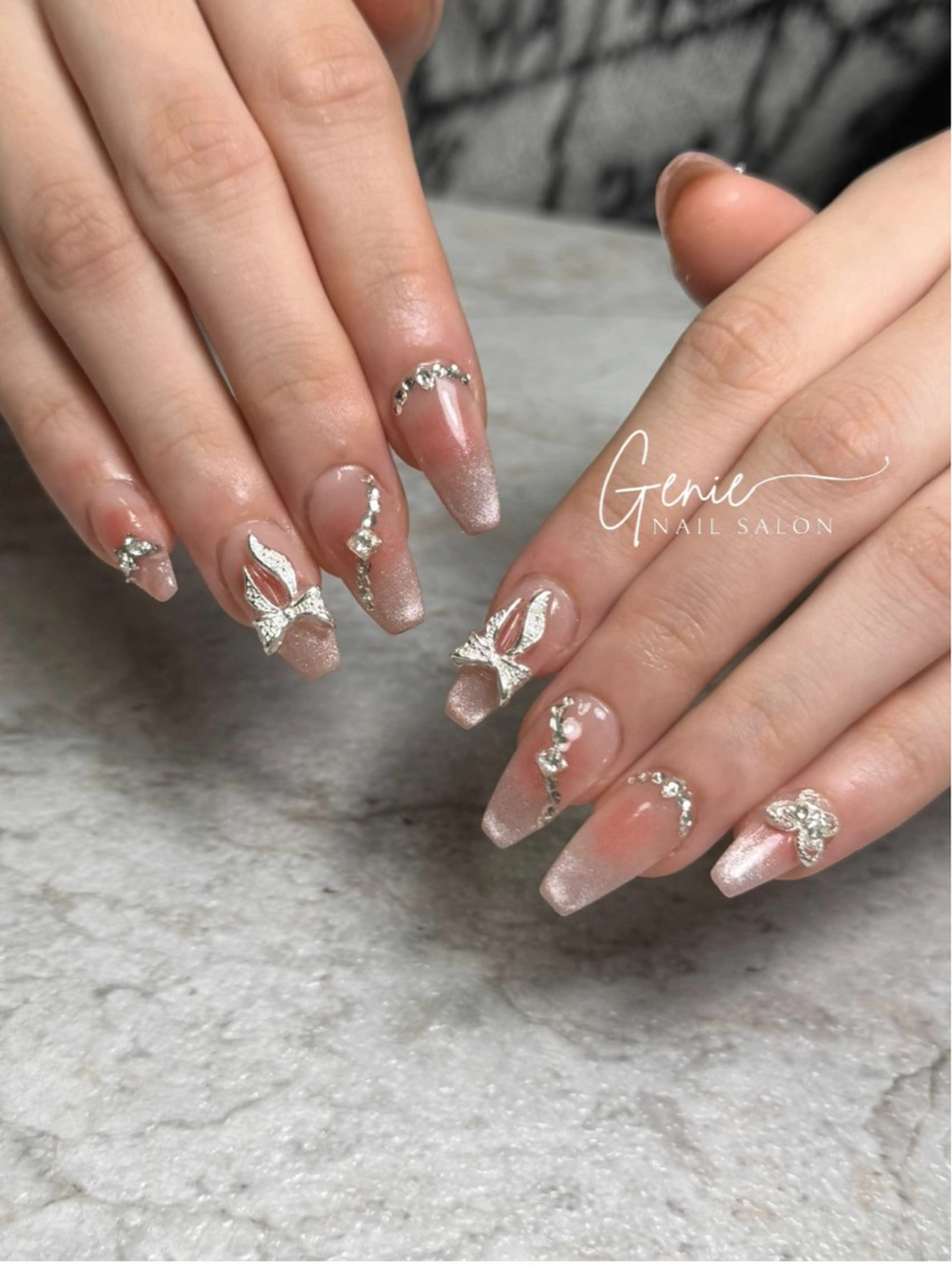 ネイル 韓国ネイル ワンホンネイル ハンドネイル Nail salon Genie所属・Nail salon Genieのネイルデザイン