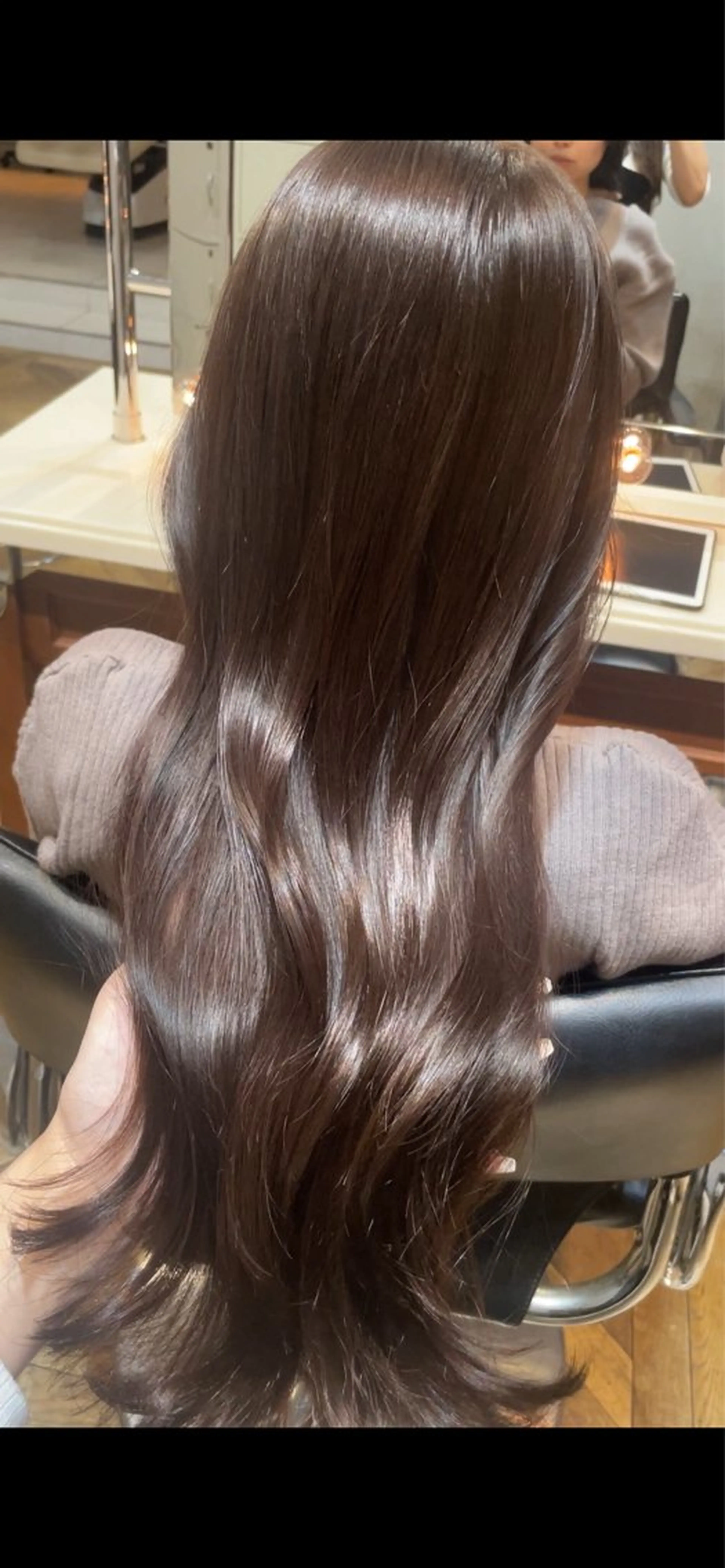 ロング カラー ベージュカラー ブラウンカラー カット ヘアカラー トリートメント BEBE所属・ブリーチなし 透明感カラーKANAのヘアスタイル