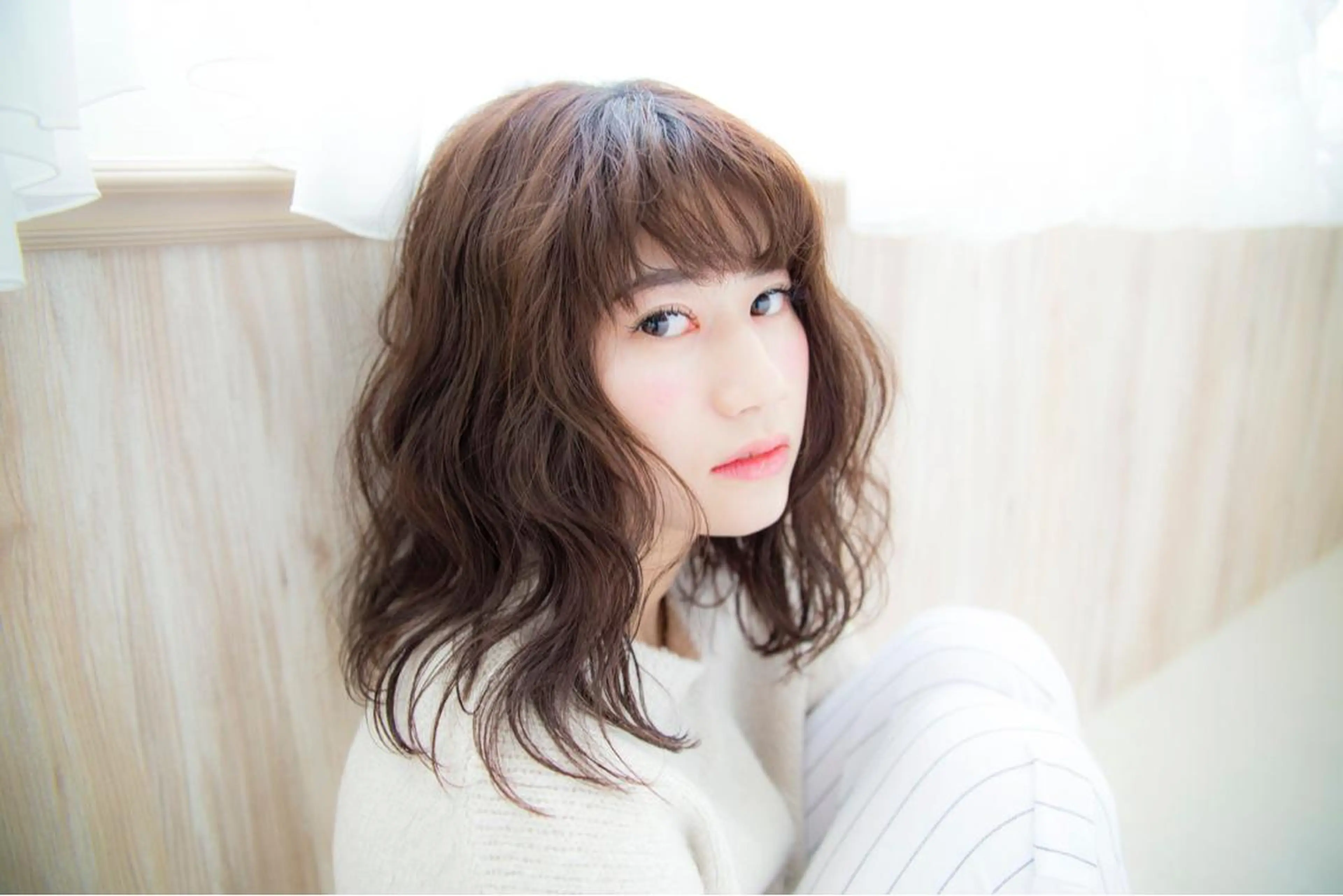 セミロング bleach所属・池田 寿子のヘアスタイル