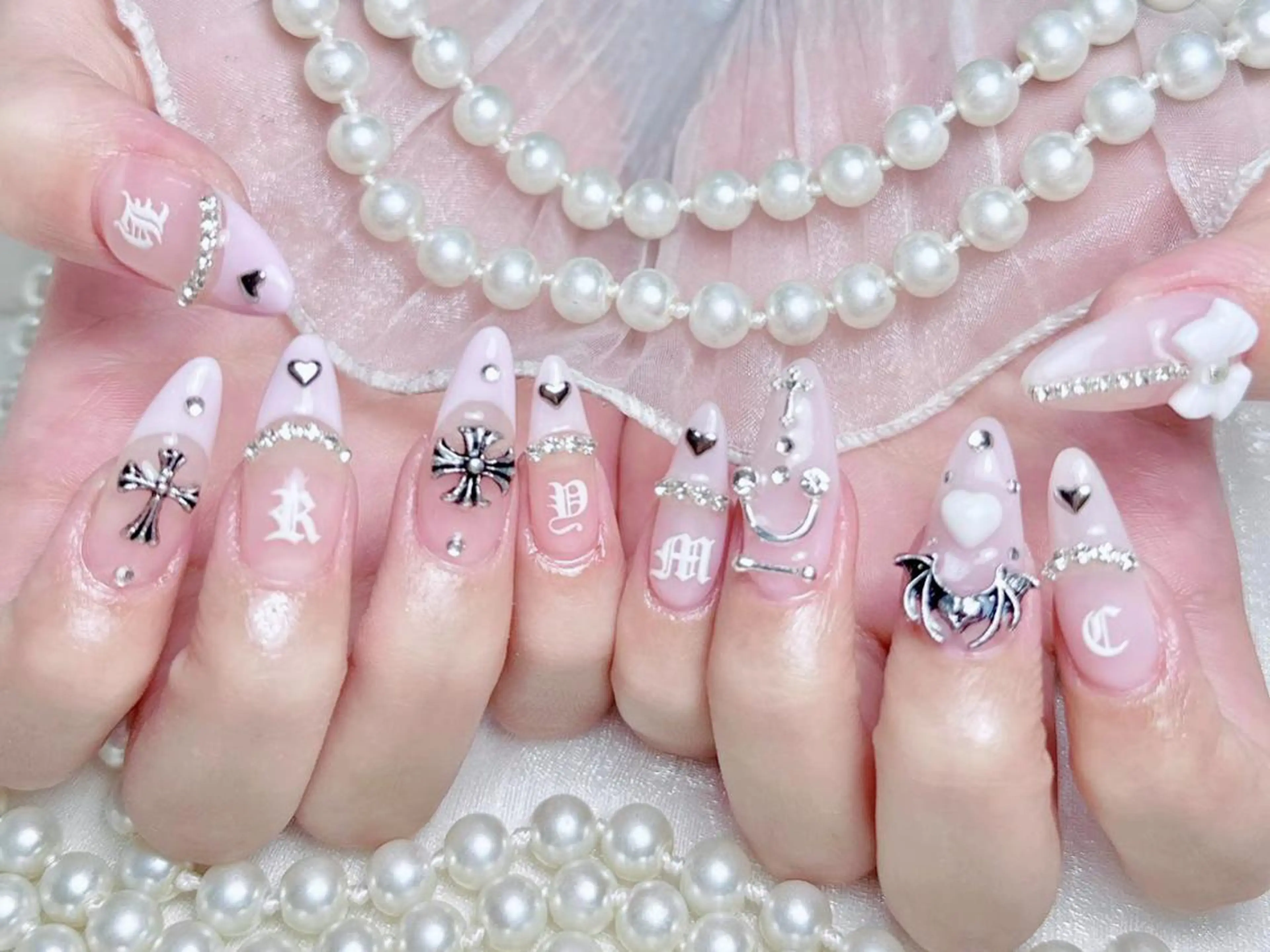 ネイル Aurum nailのネイルデザイン