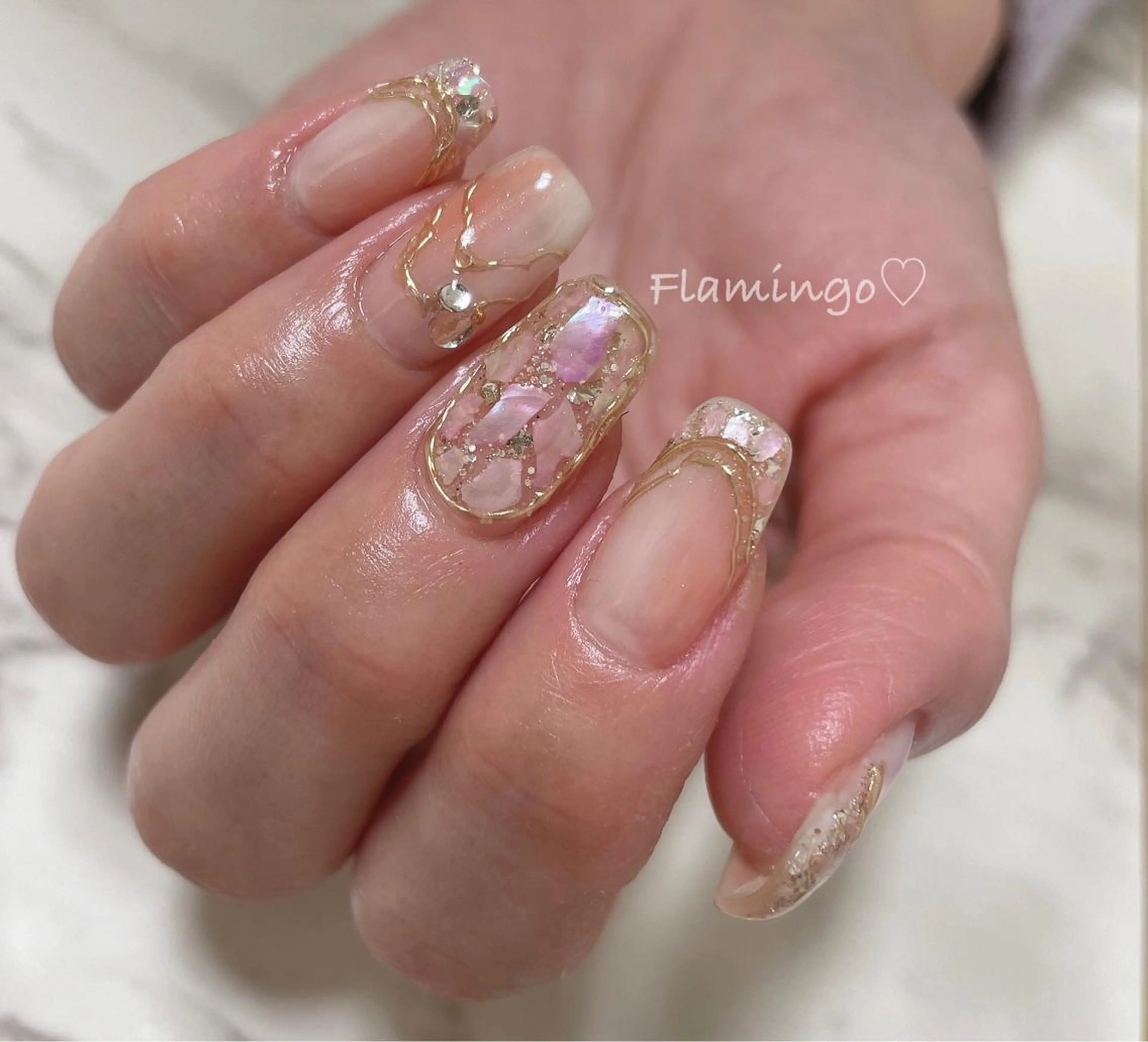 ネイル アートネイル フレンチネイル ジェルネイル ガラスフレンチ ミラーネイル シンプル／上品／爪育 ☺︎Flamingoのネイルデザイン
