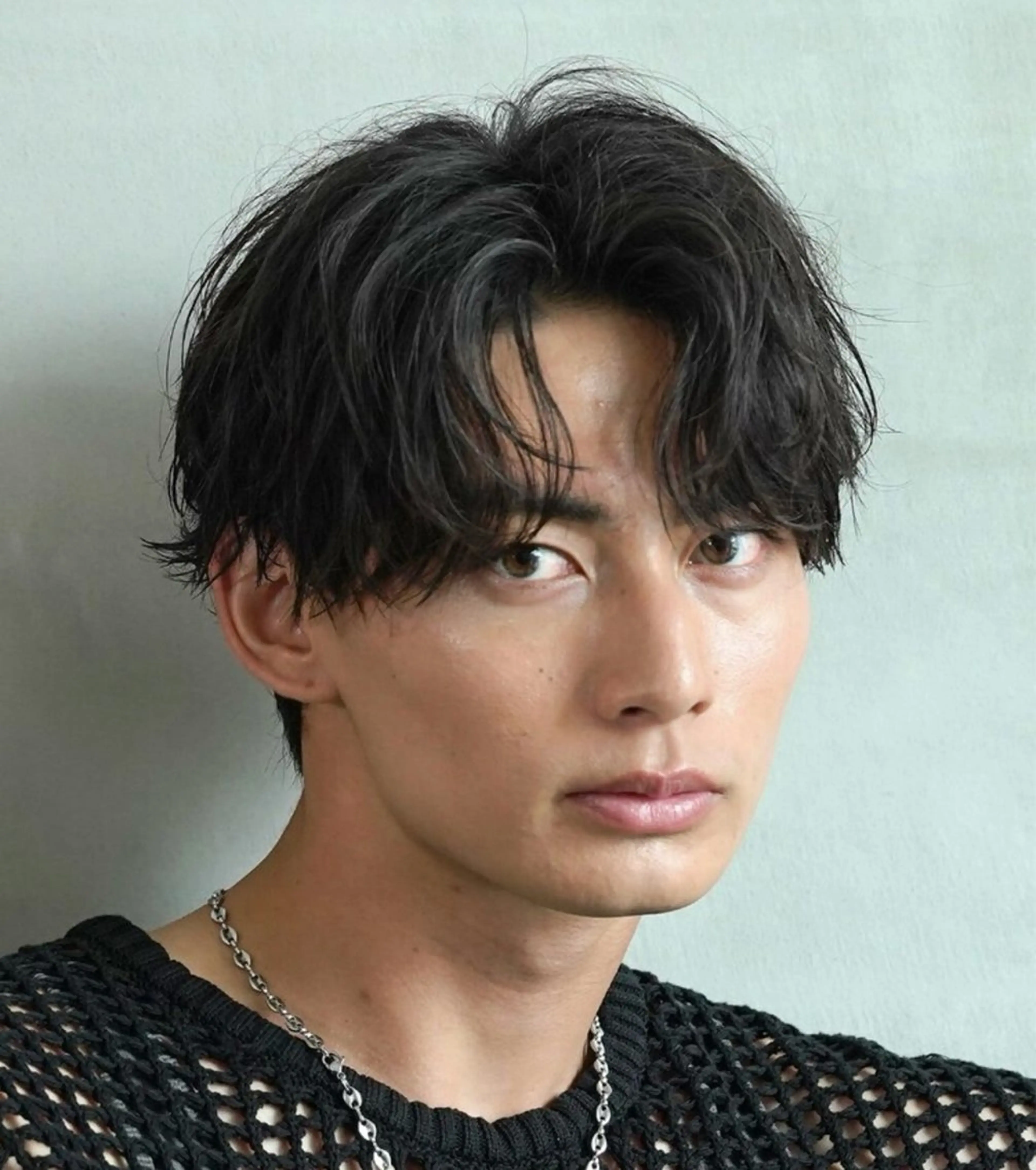 ショート カラー パーマ メンズ キッズ メンズパーマ ニュアンスパーマ 🧸岩本晴佳/ フェザーパーマのヘアスタイル