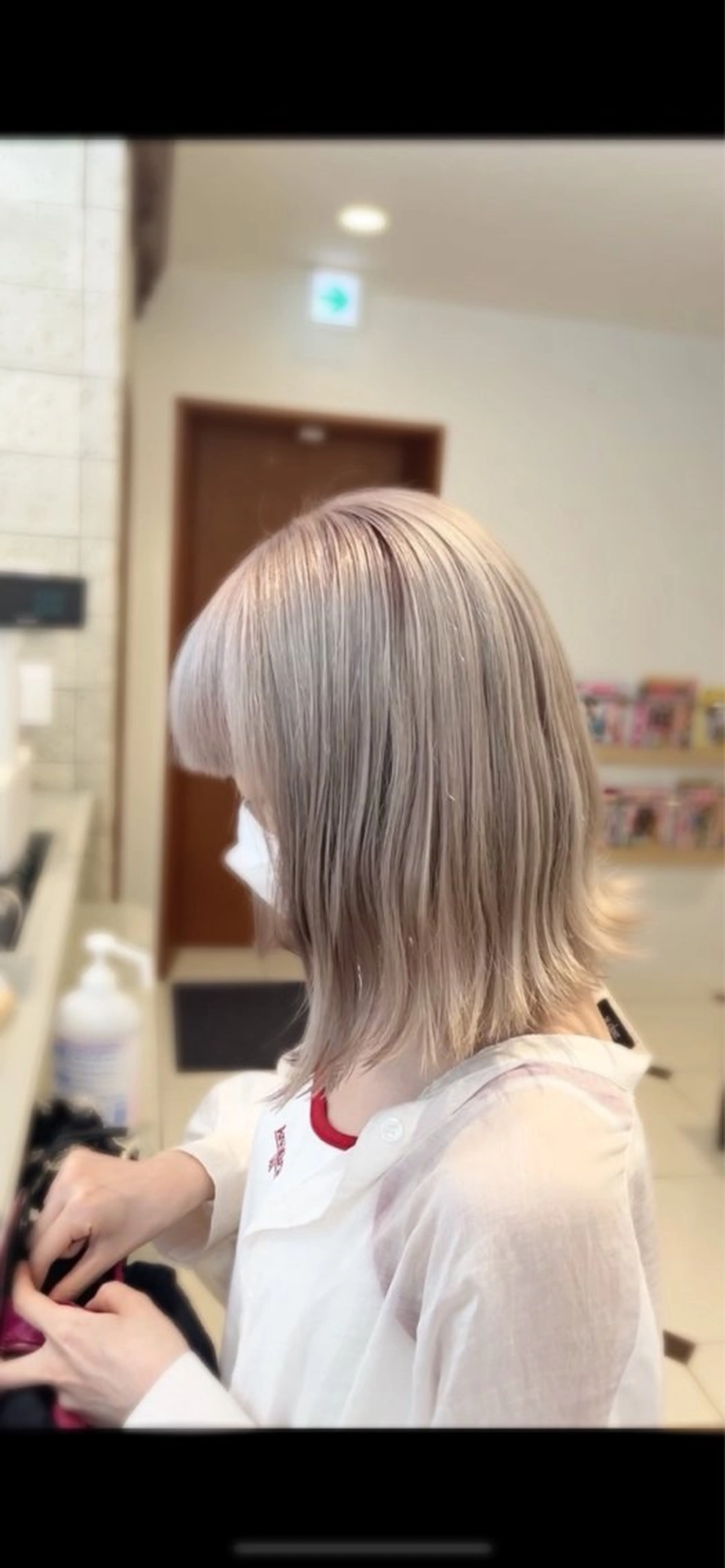 ミディアム カラー ベージュカラー ブリーチ ホワイトベージュ ヘアカラー カラー特化美容師 なかもと たつひろのヘアスタイル