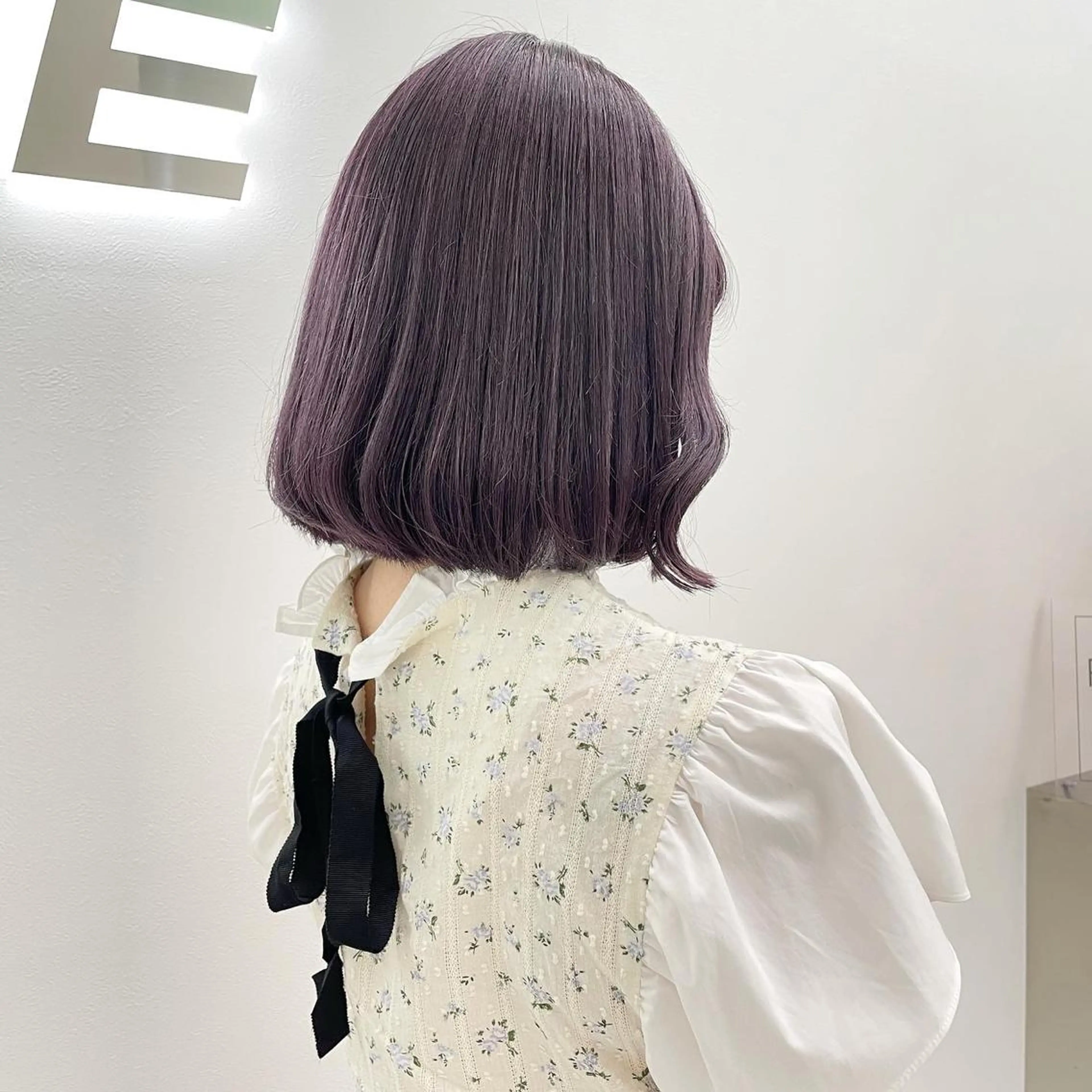 ショート ヘアカラー 淡色ラベンダー♡ ニーナ🎀🦙のヘアスタイル