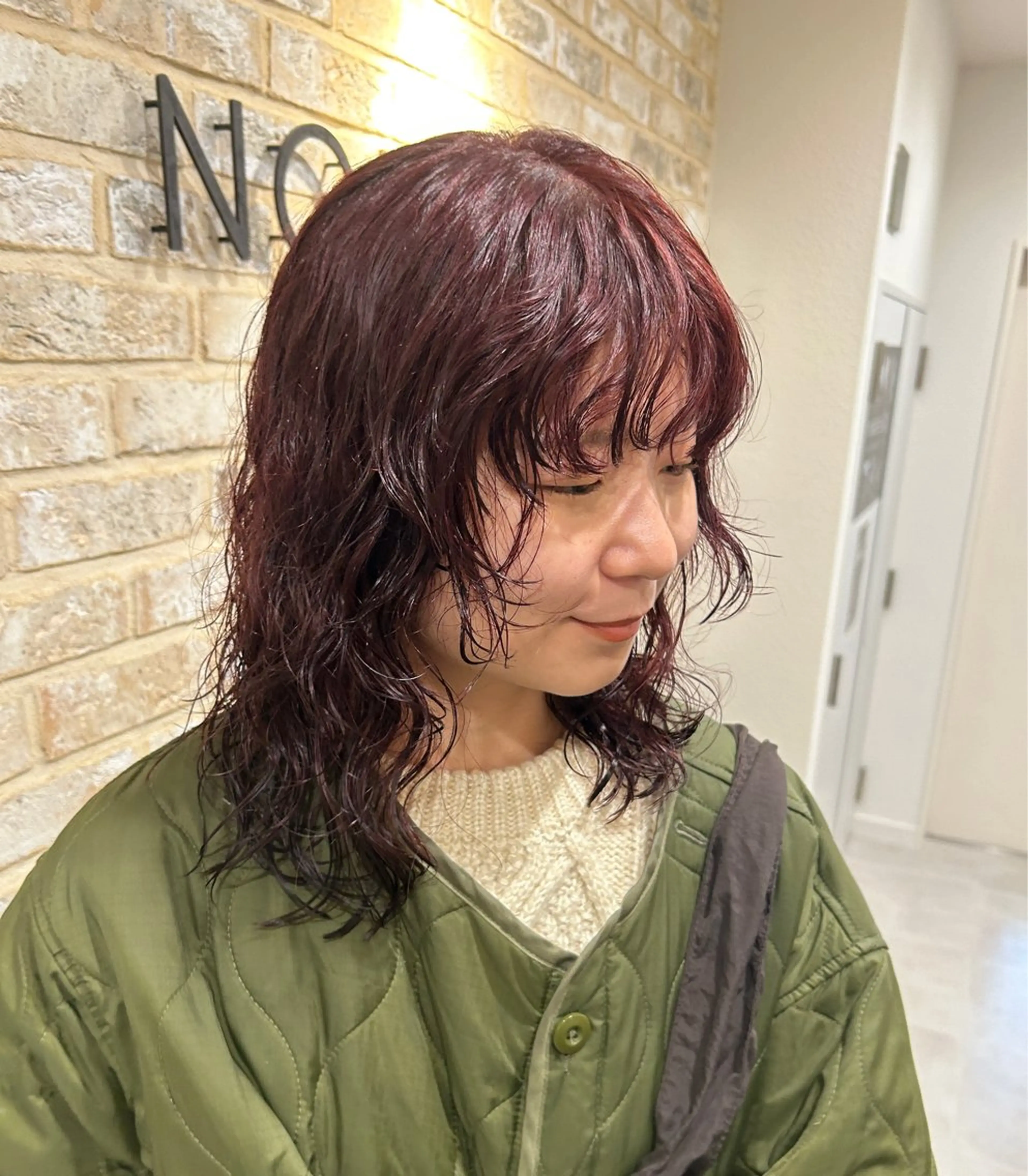 セミロング カラー ブリーチ ブリーチなしカラー レッドカラー ヘアカラー トリートメント ハイトーン/ ウルフ/suzuhaのヘアスタイル