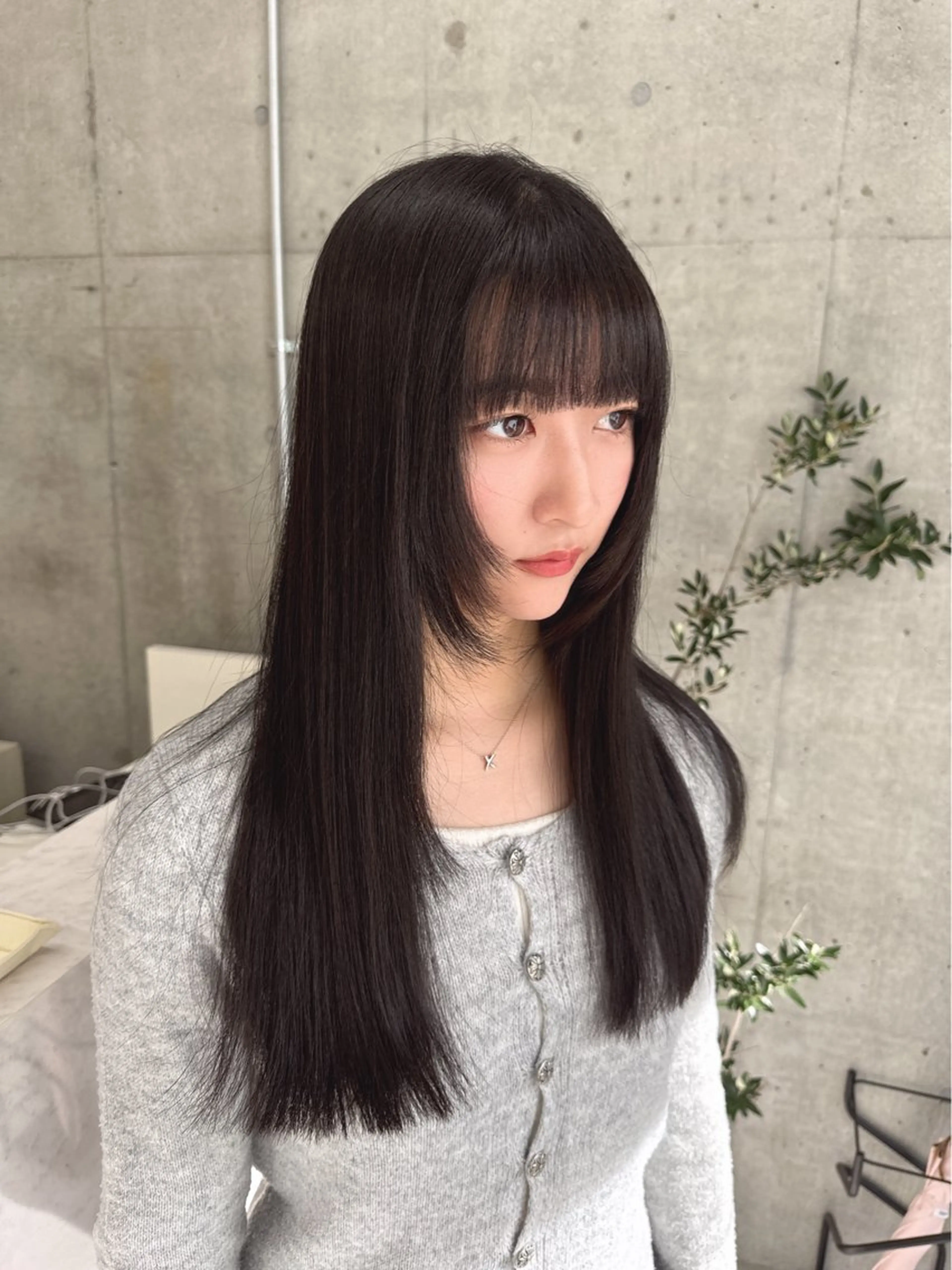 セミロング うる艶ヘア♡韓国好き 透明感　shotaのヘアスタイル