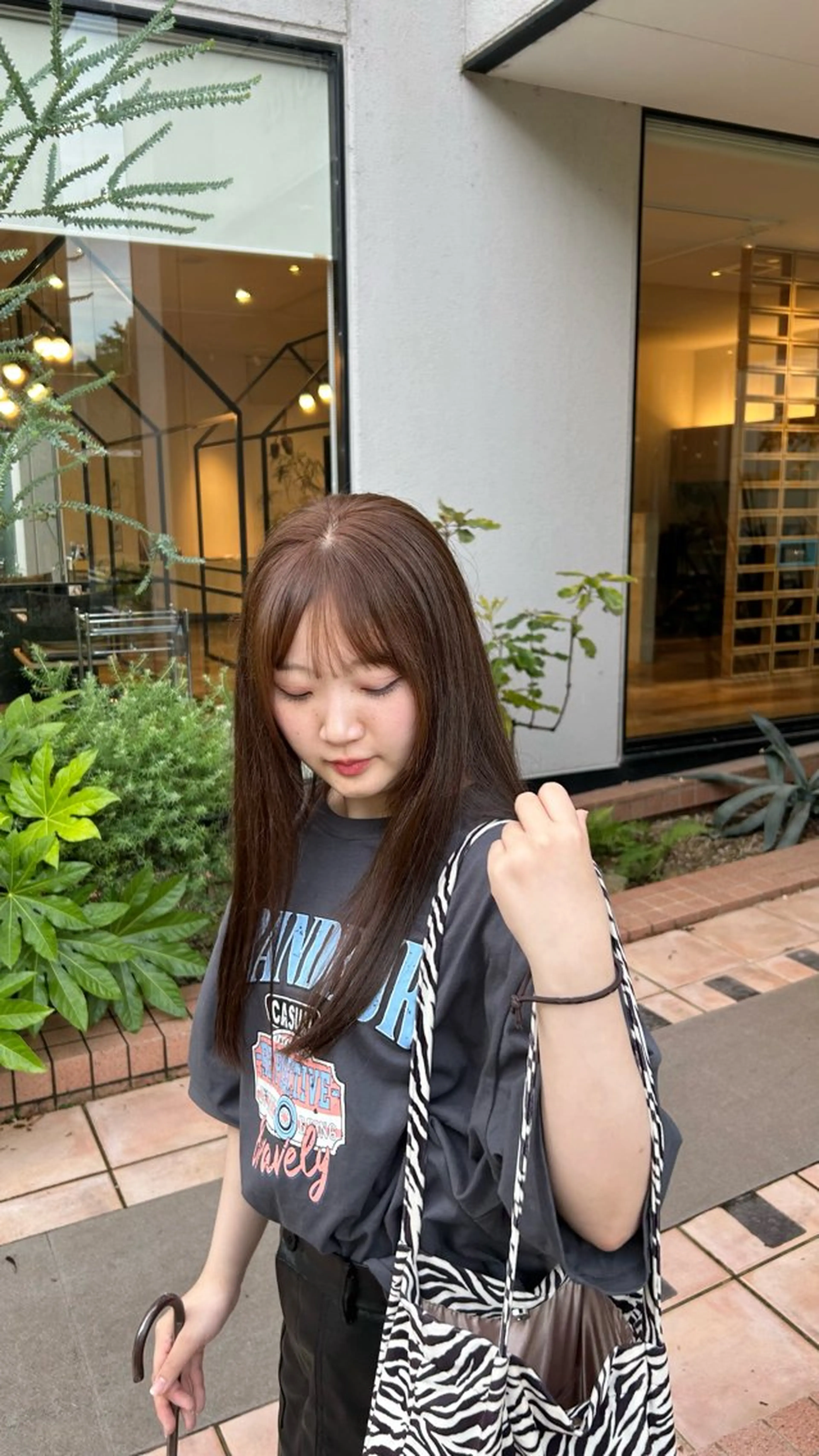 ロング カラー ベージュカラー カット 村松 麻菜のヘアスタイル