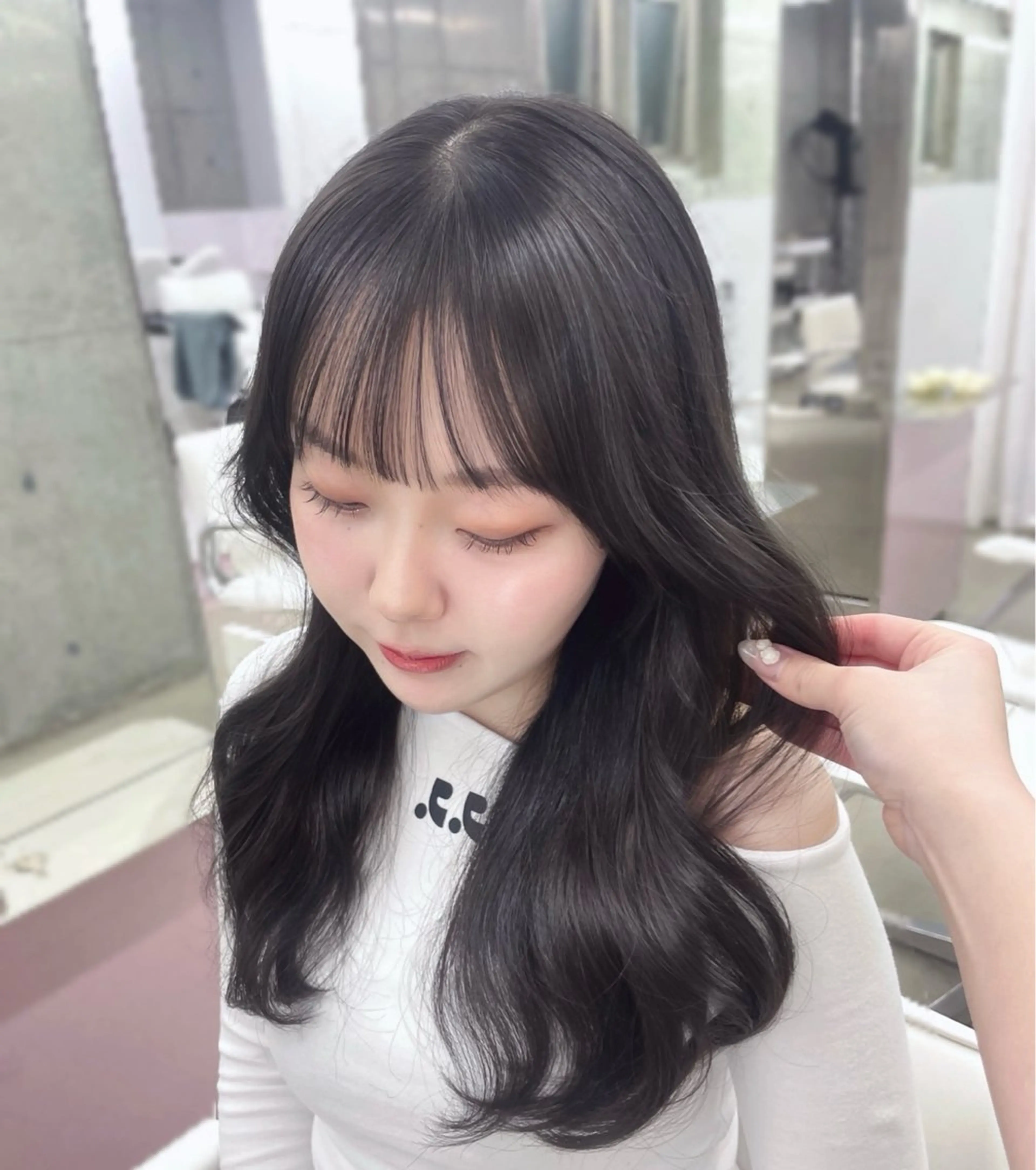 ロング カット ヘアカラー トリートメント NI所属・𝑨𝑴𝑰 🎀 ガーリーヘア🤍のヘアスタイル