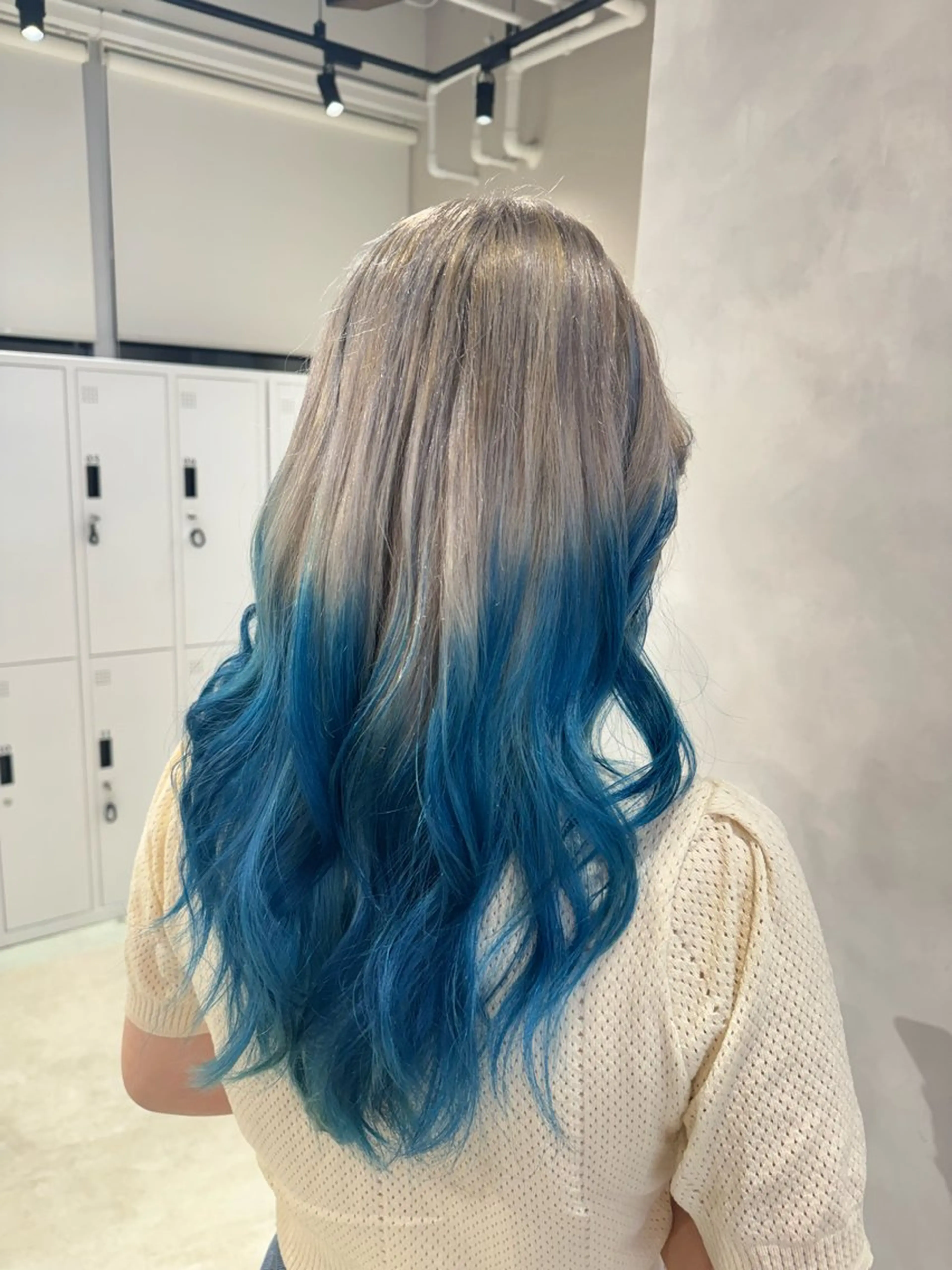 カラー アクアカラー ブリーチ ブルーカラー カット ヘアカラー トリートメント 透明感カラー✨艶髪 制作🌱山根あゆみのヘアスタイル