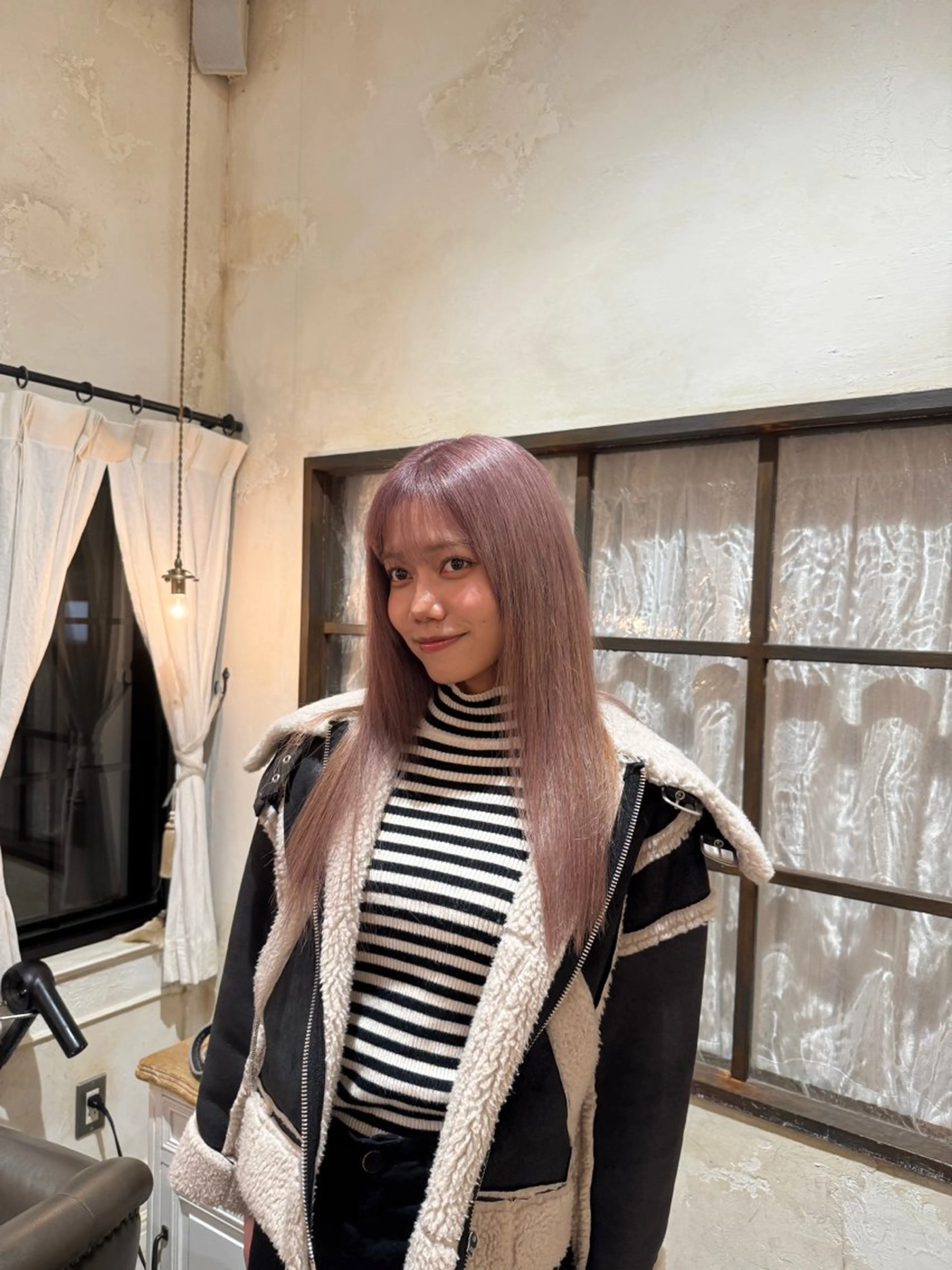 ロング カラー ベージュカラー ピンクカラー ピンクベージュ COMEGHEAD所属・なかやま れいかのヘアスタイル