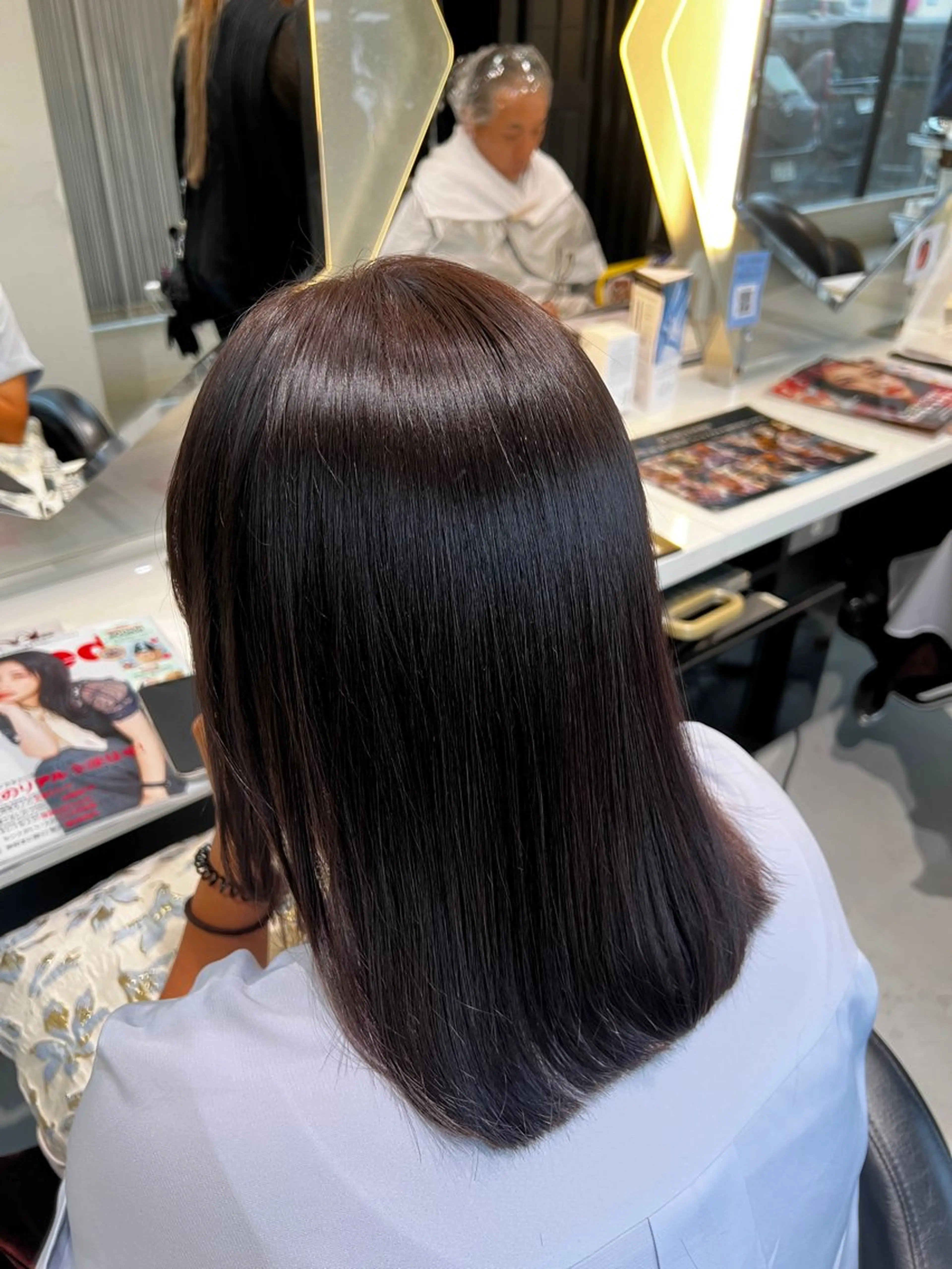 ミディアム カット ヘアカラー トリートメント 韓国風顔まわり/もみ れ毛/マツエク♡美咲のヘアスタイル
