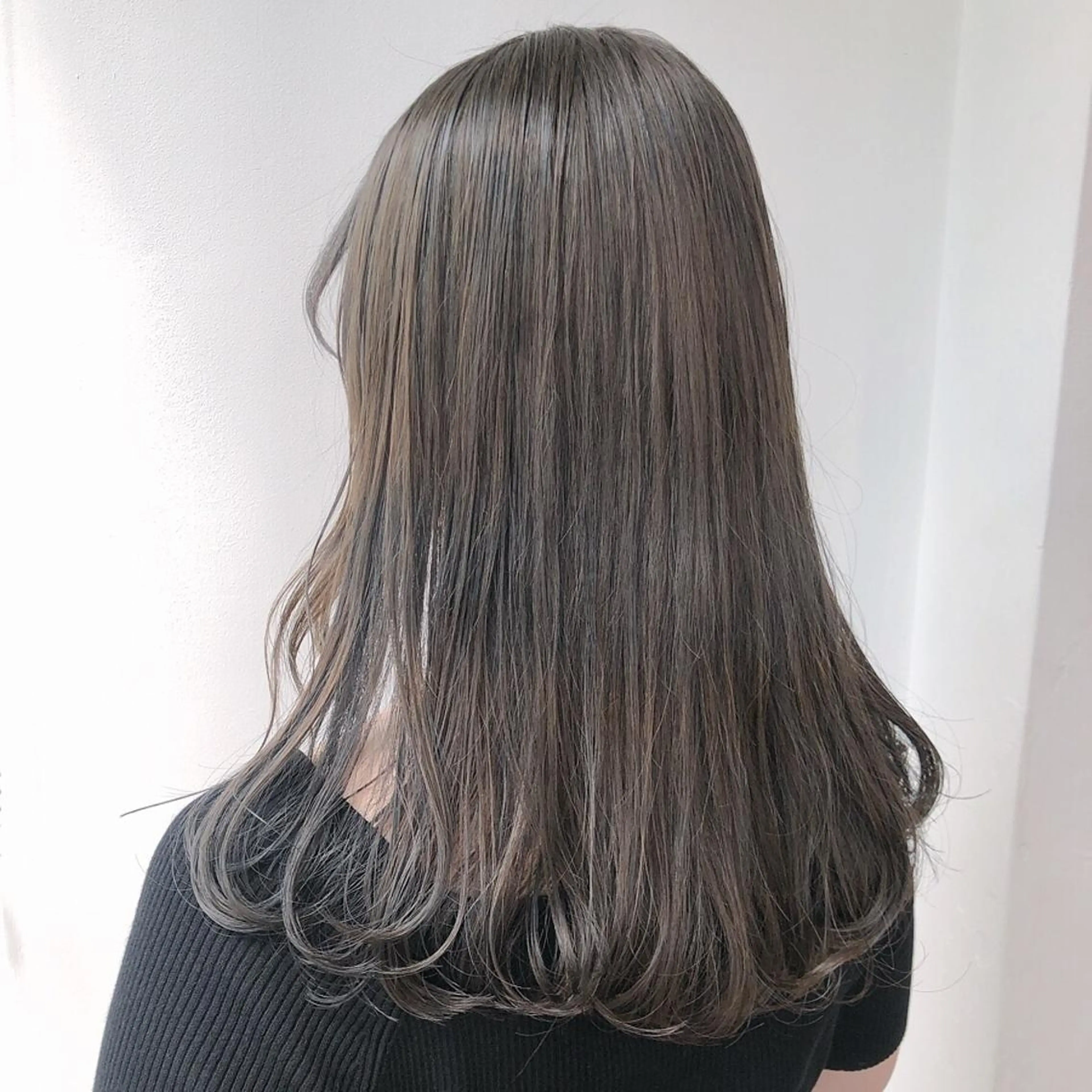 セミロング カラー グレージュ ヘアカラー トリートメント ヘアセット ❤️sai❤️ official❤️のヘアスタイル
