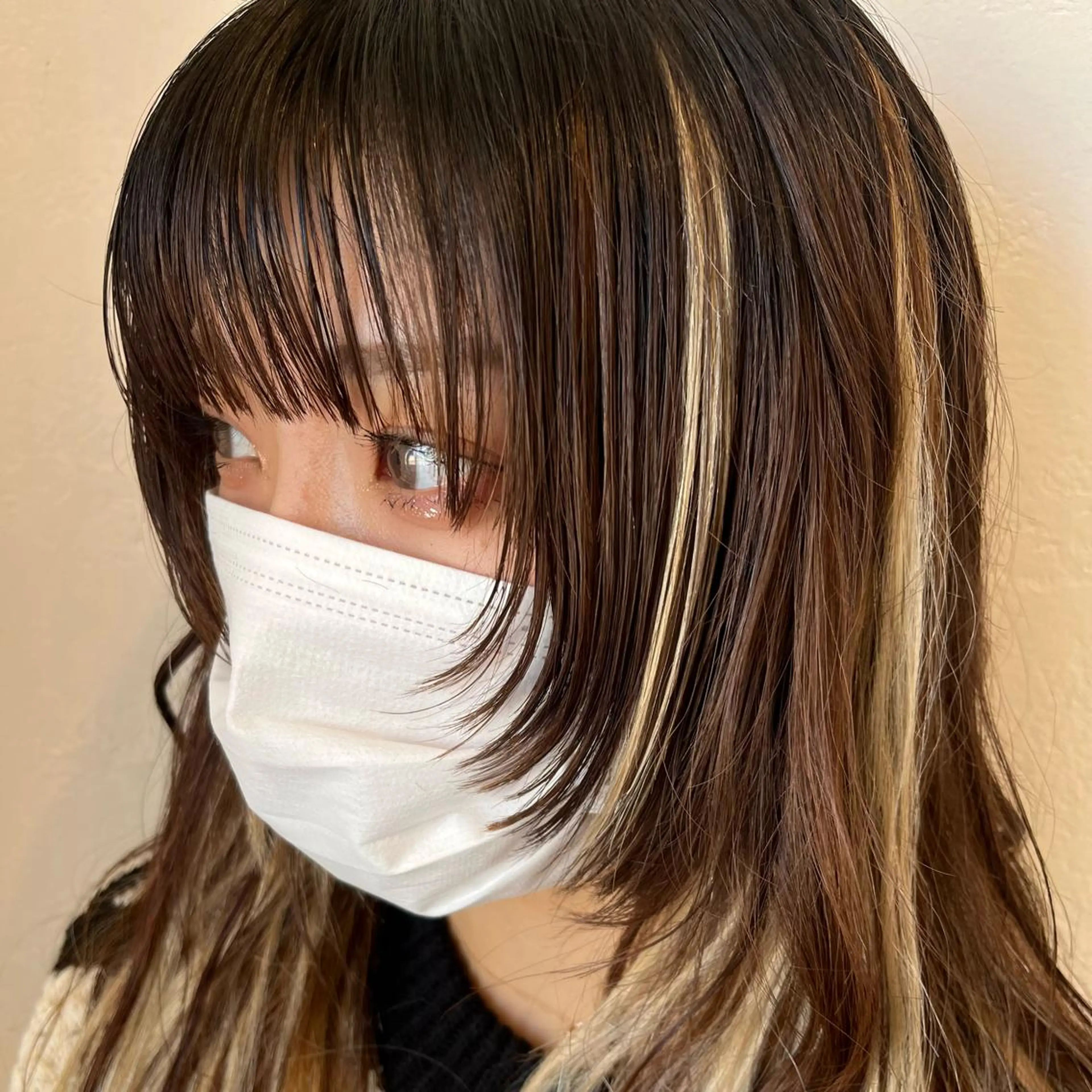 ロング 顔まわりレイヤー レイヤーカット 小顔カット 伊藤ゆかり/髪質改善 /透明感カラーのヘアスタイル