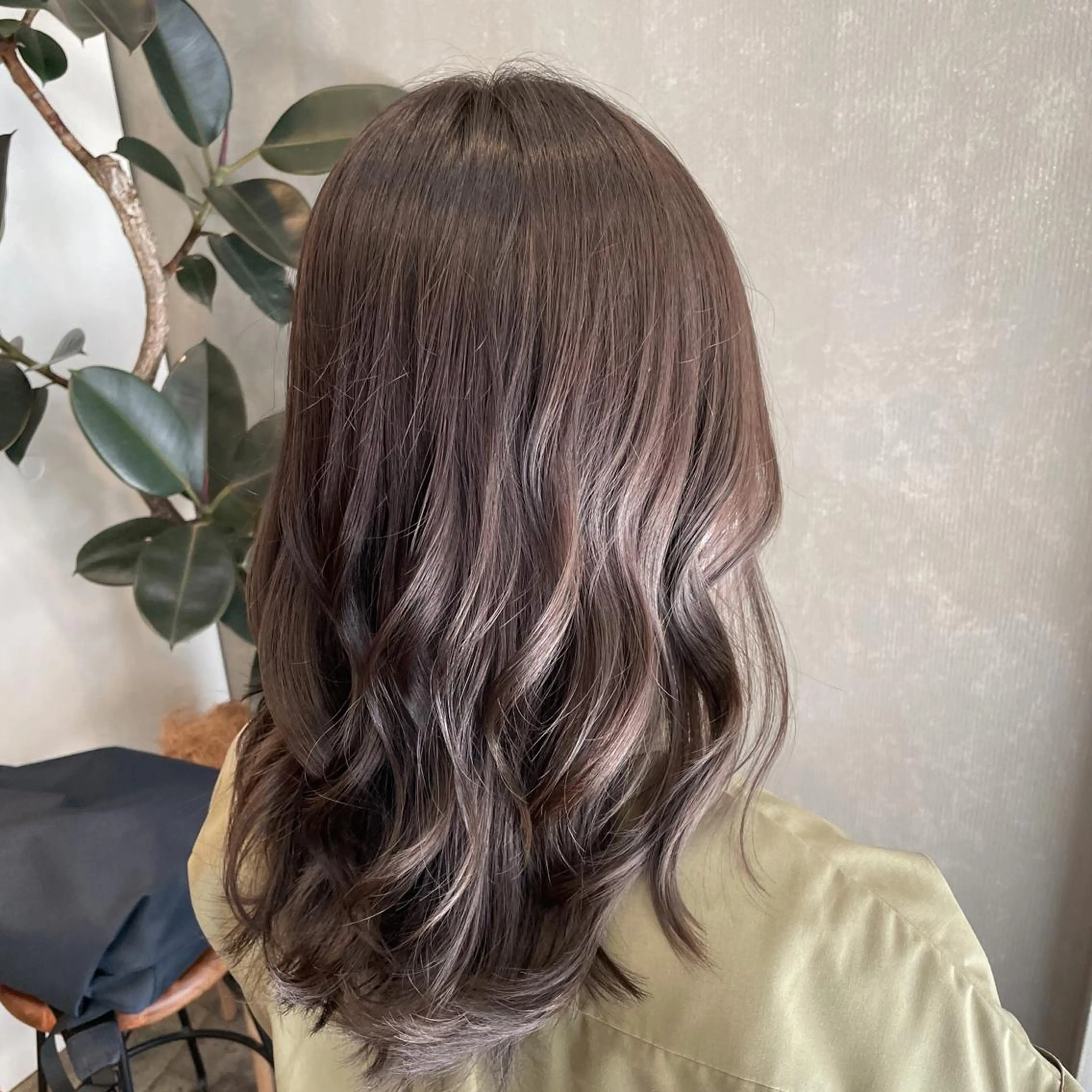 セミロング カット ヘアカラー Selene 難波店　HIROKIのヘアスタイル