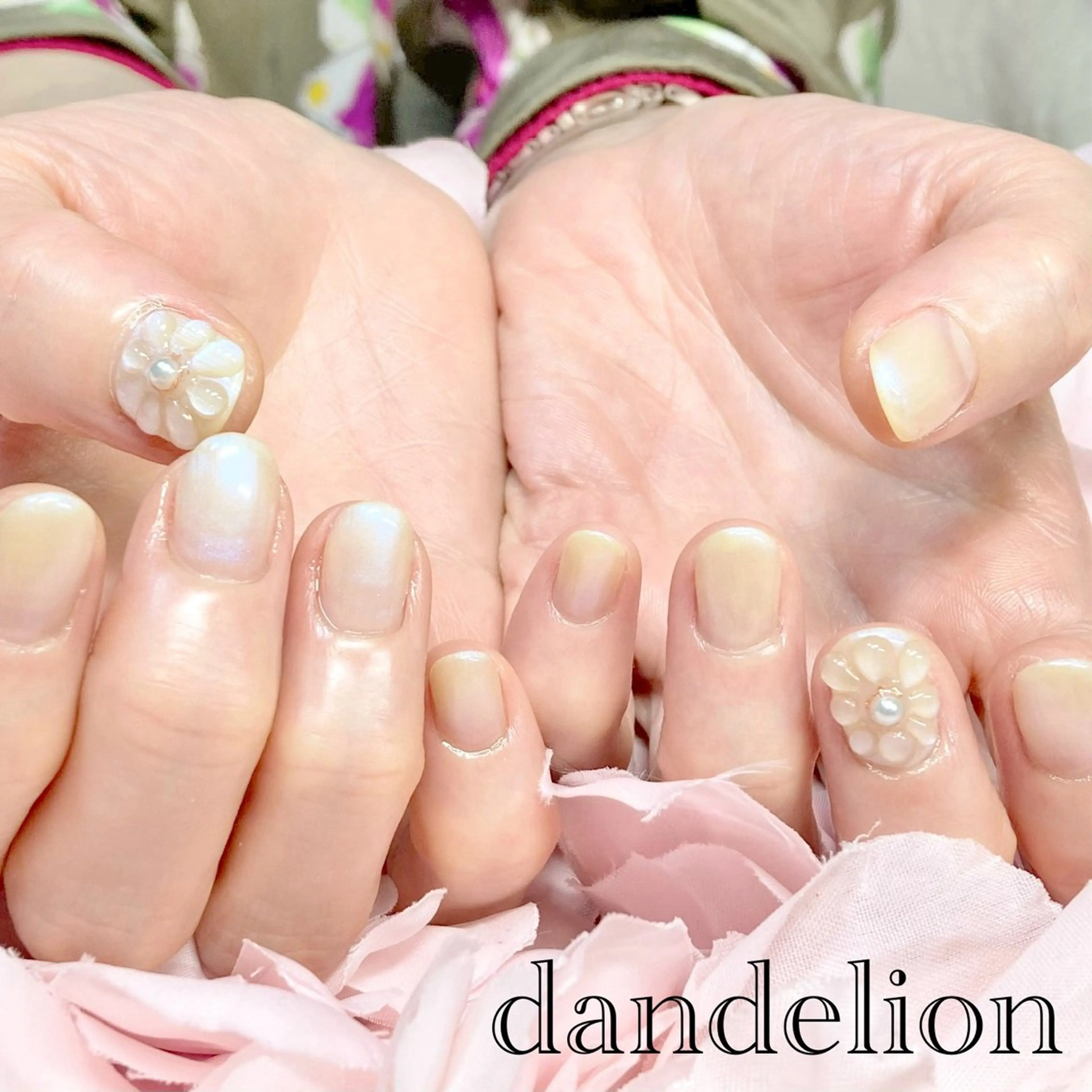 ネイル ハンドネイル ハンドケア dandelion ダンデライオンのネイルデザイン