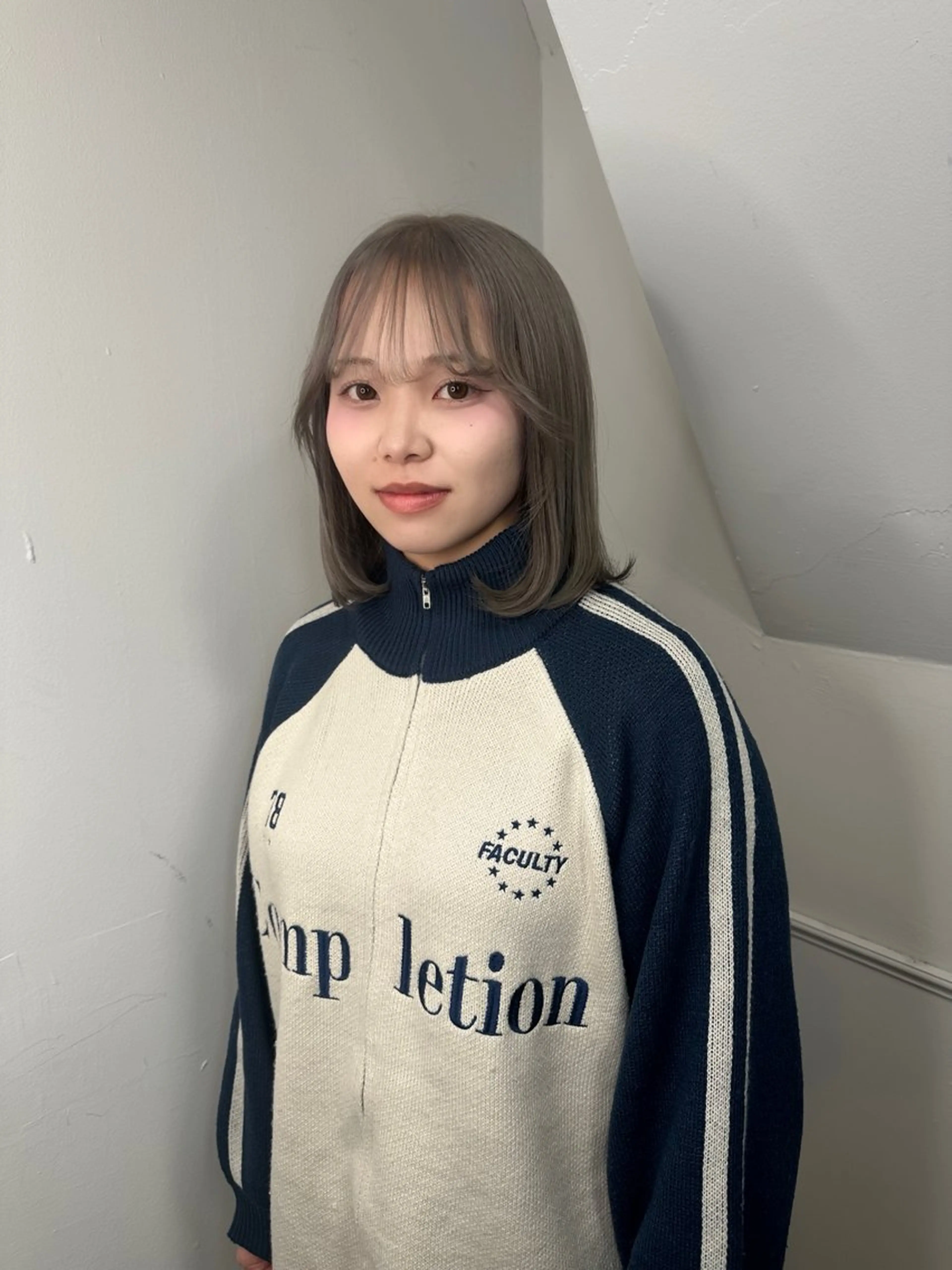 ミディアム ケアカラー ボブ 髪質改善 韓国風ヘア レイヤーカット ヘアカラー トリートメント ダブルカラー/レイヤ ー支持No.1renのヘアスタイル