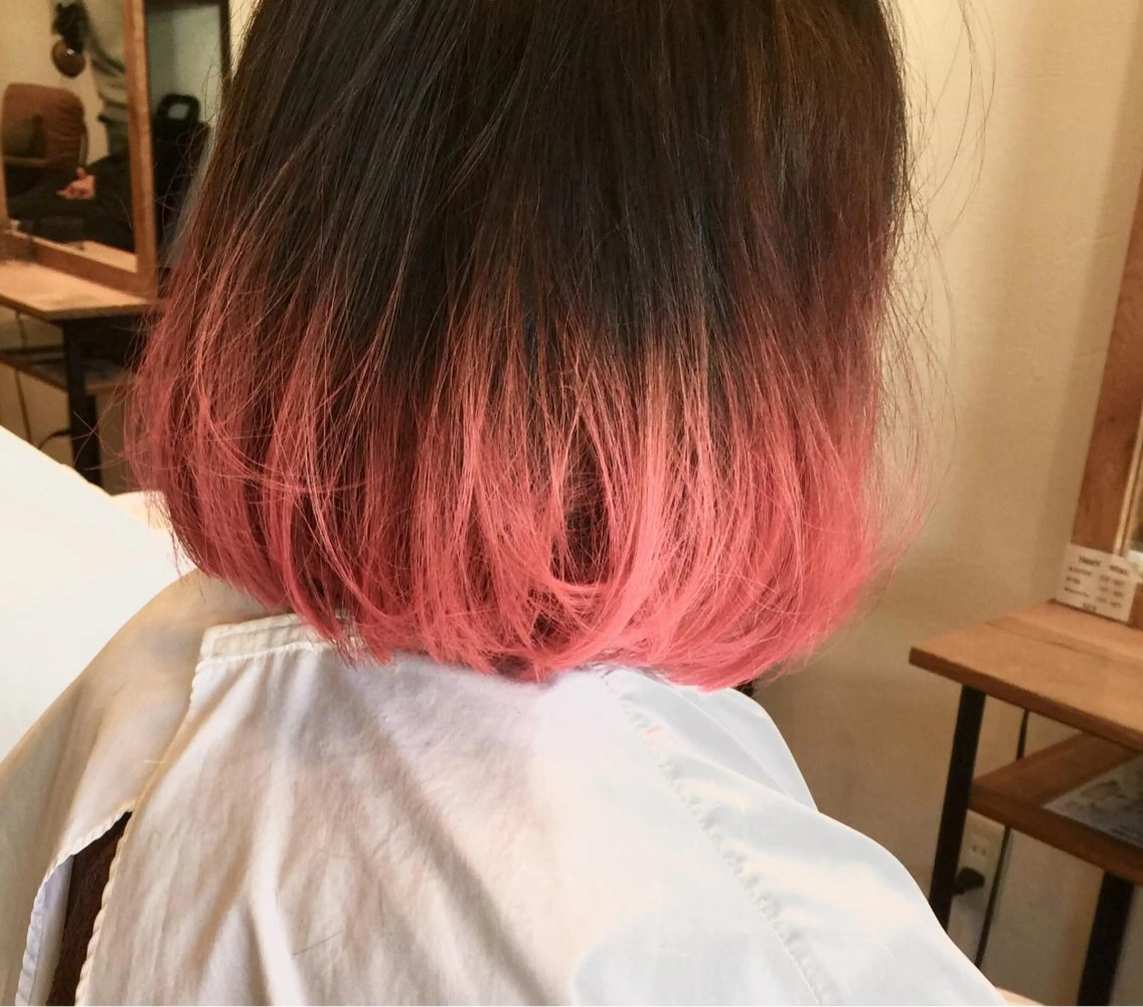 ミディアム カラー グラデーションカラー ピンクカラー 店長 奈須 雄紀のヘアスタイル