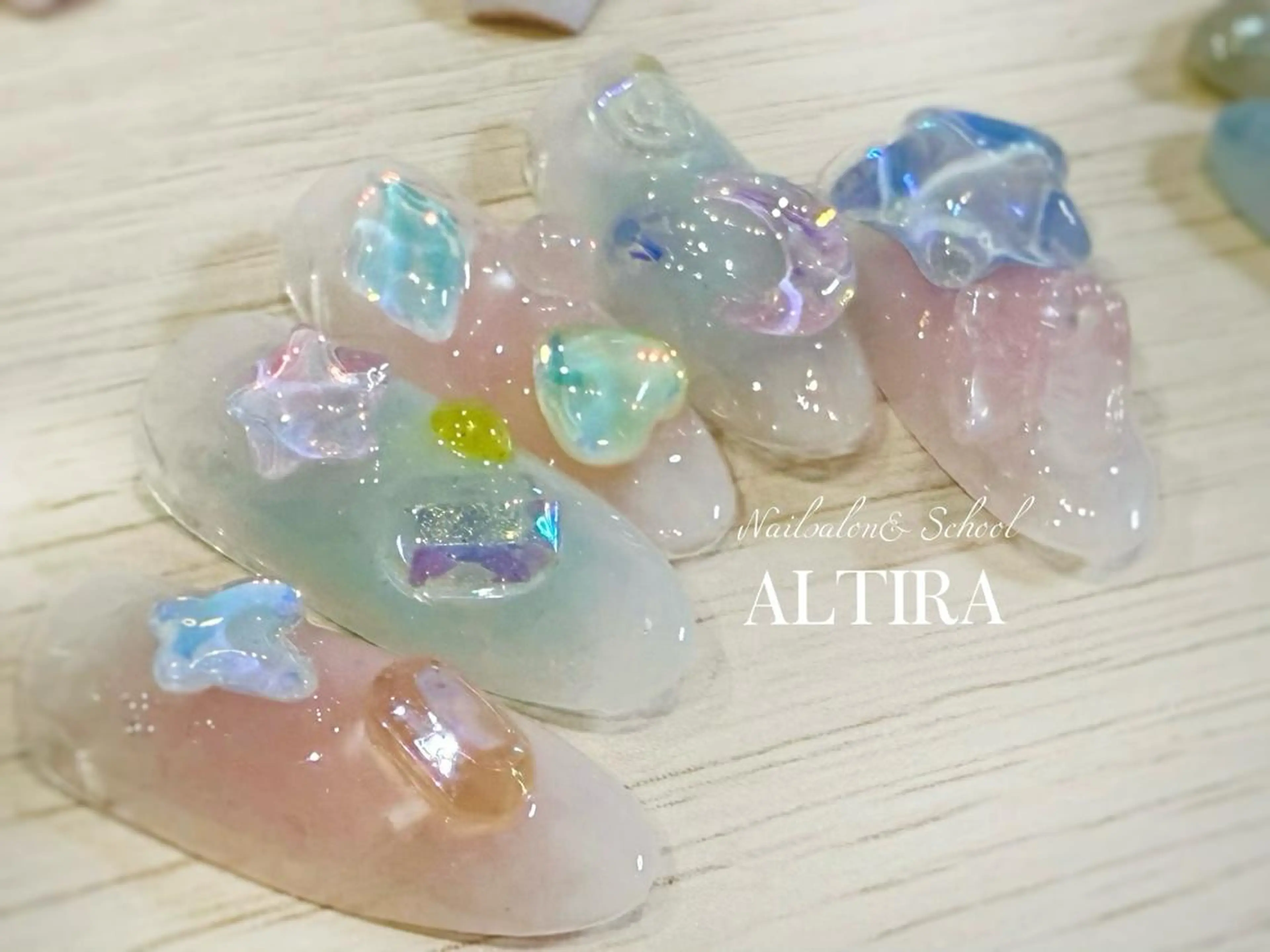 ネイル ALTI RAのネイルデザイン