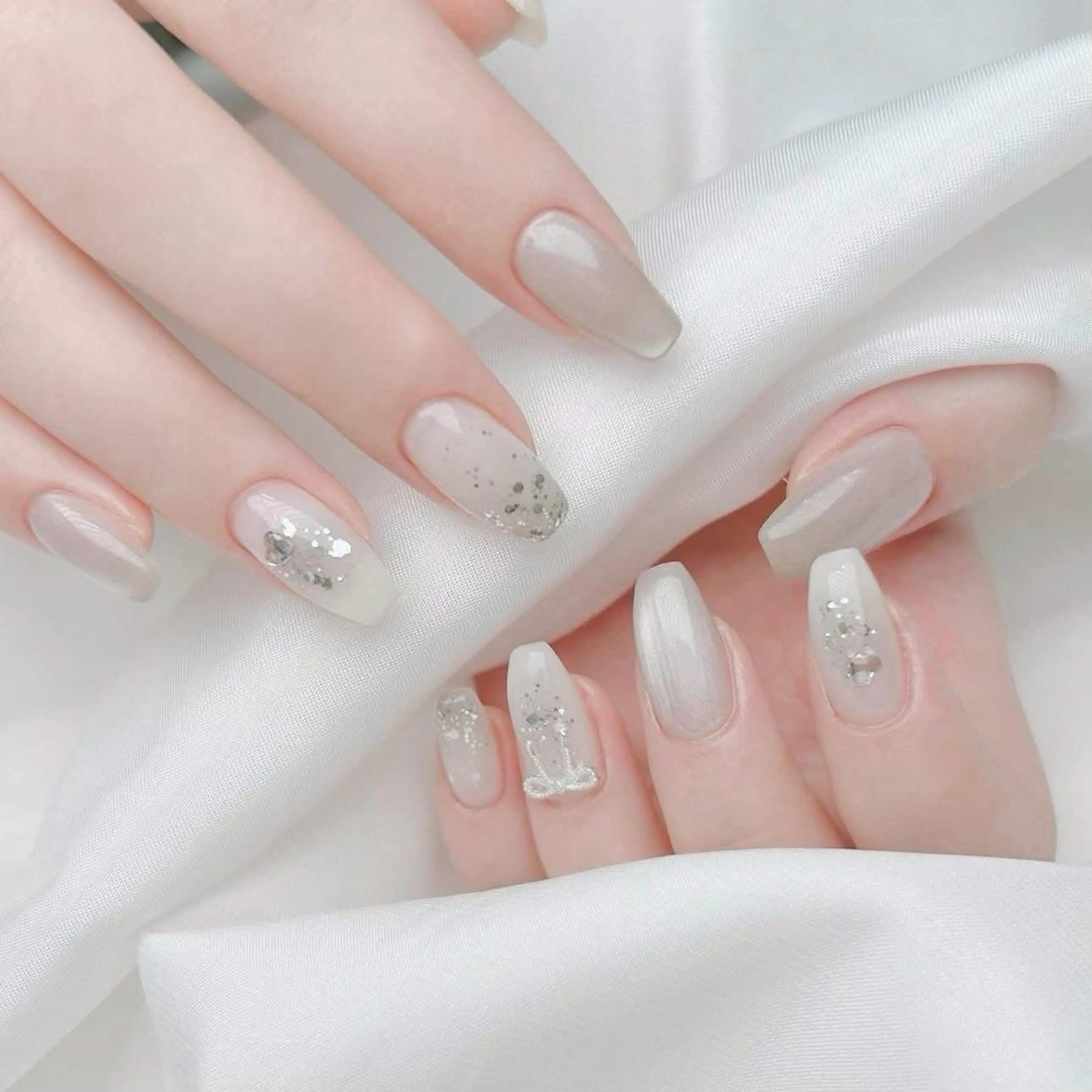 ネイル ハンドネイル T. Leeのネイルデザイン