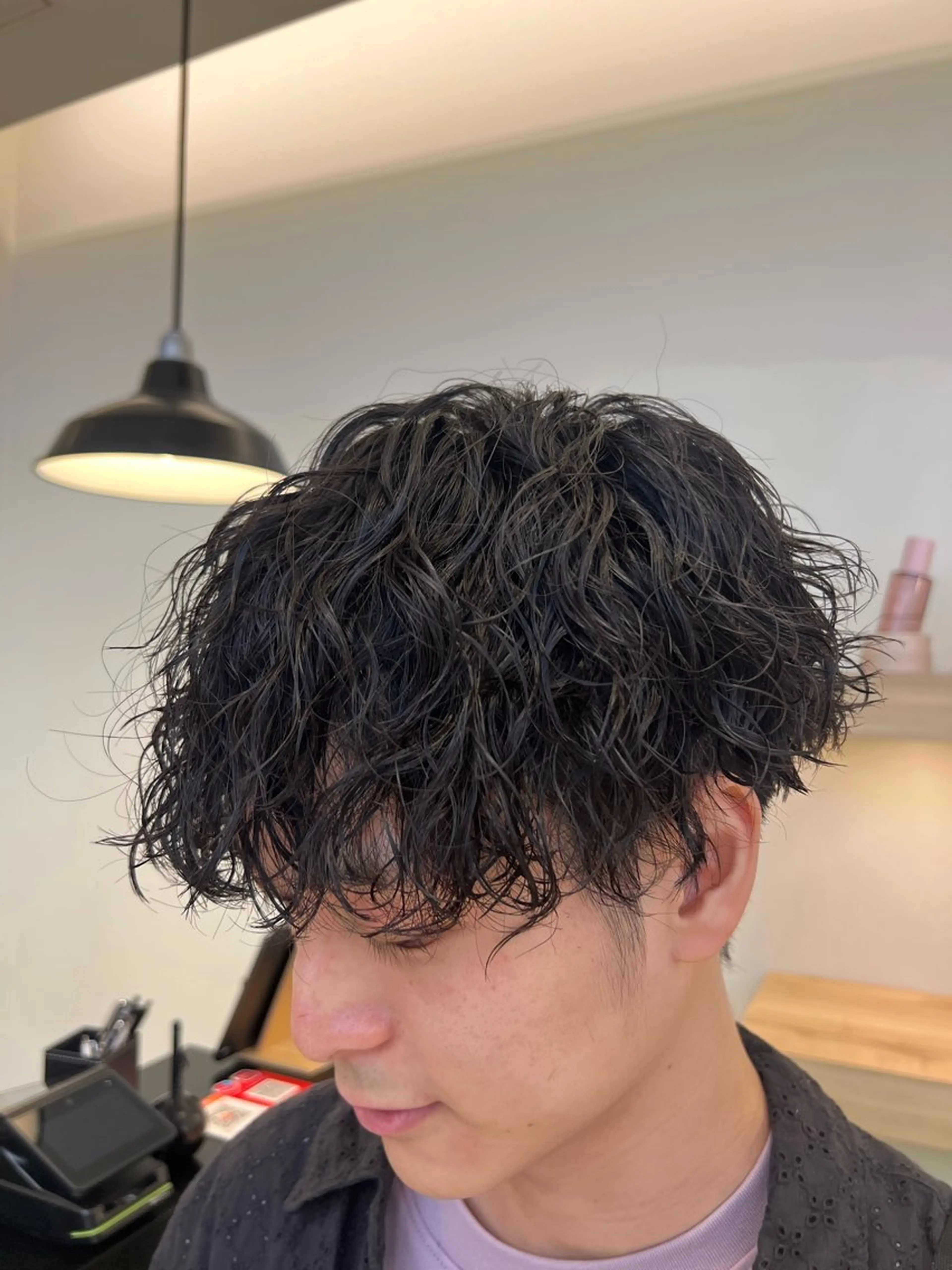 ショート パーマ メンズ メンズパーマ カット パーマ メンズパーマ 岩成健志郎のヘアスタイル
