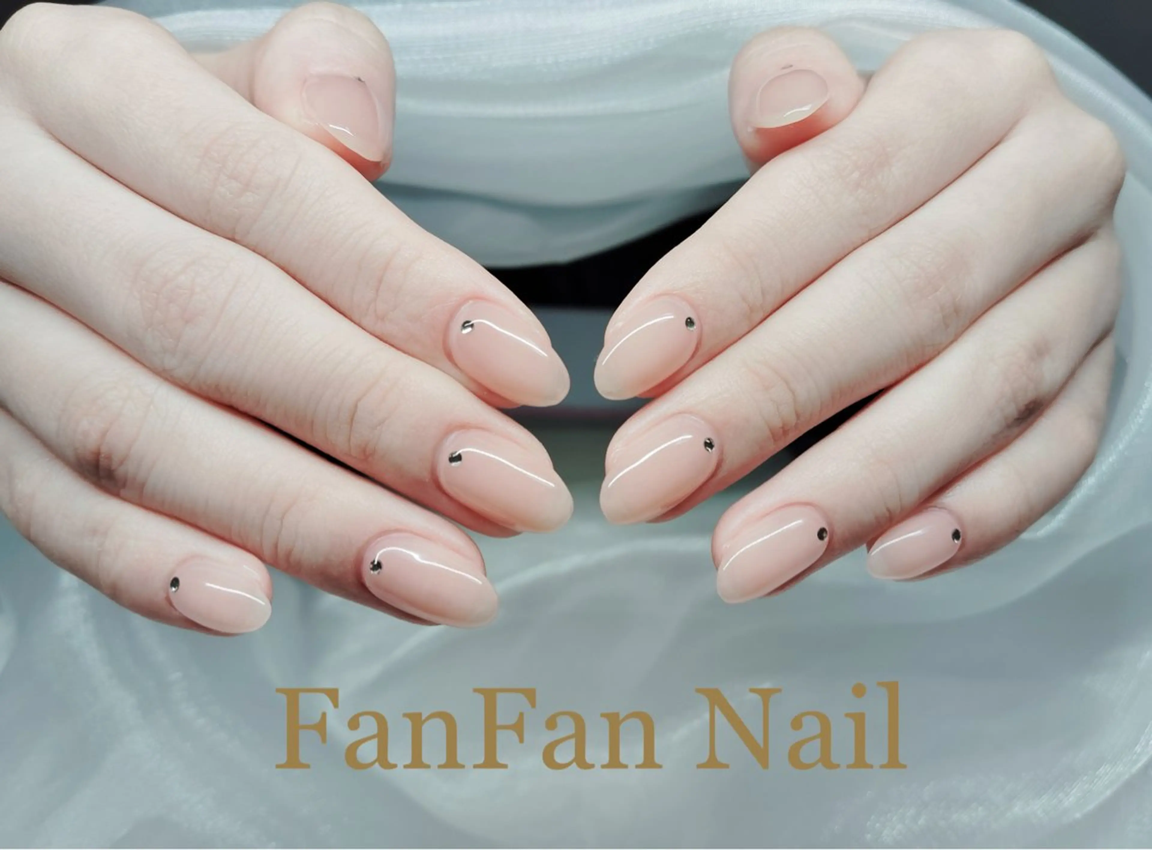 ネイル アートネイル オーロラネイル ガーリー キラキラネイル 韓国ネイル ハンドネイル KaKa FanFanNailのネイルデザイン