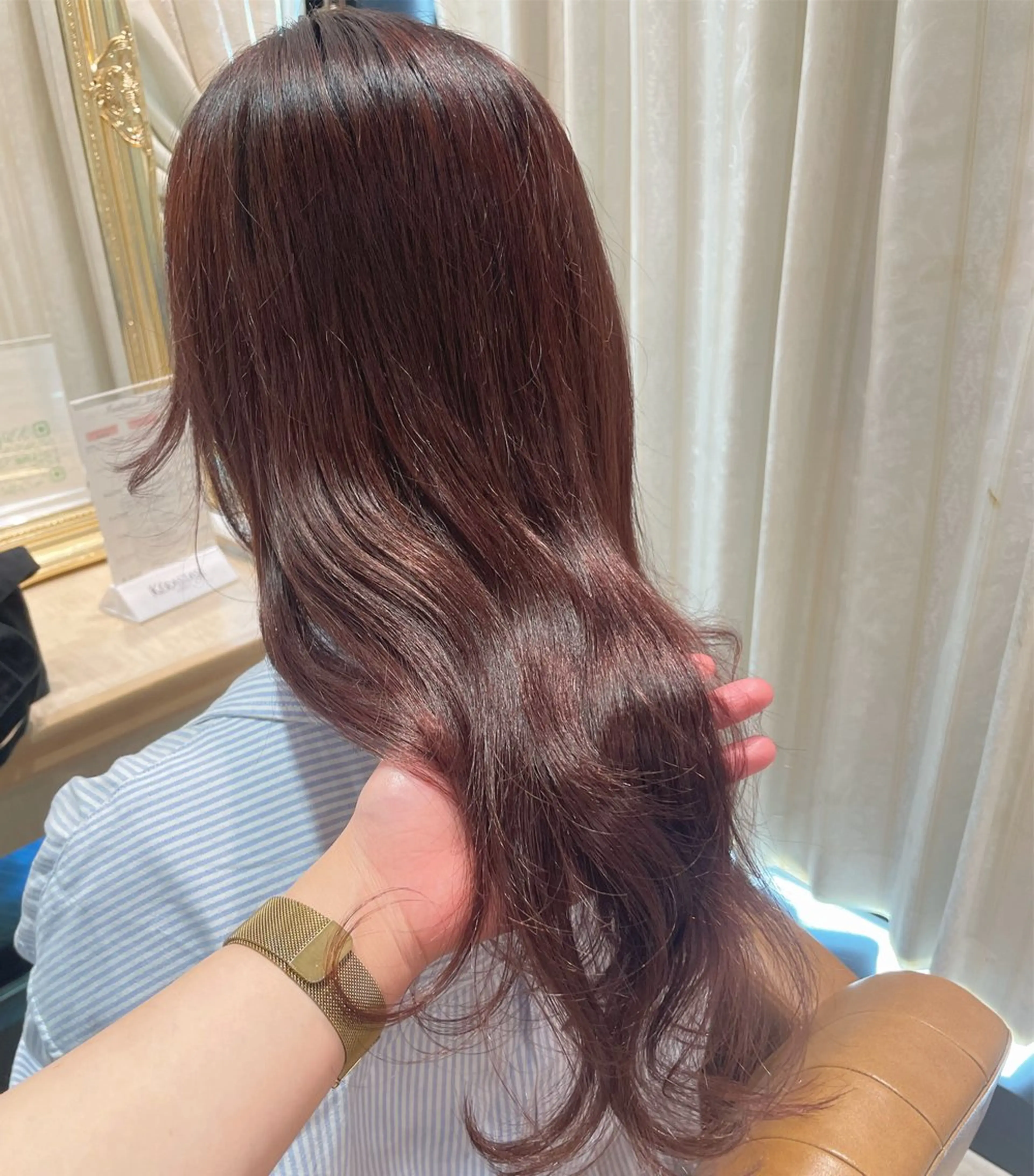ロング カラー ヘアカラー トリートメント 顔周り\透明感カラ ー\まりんのヘアスタイル